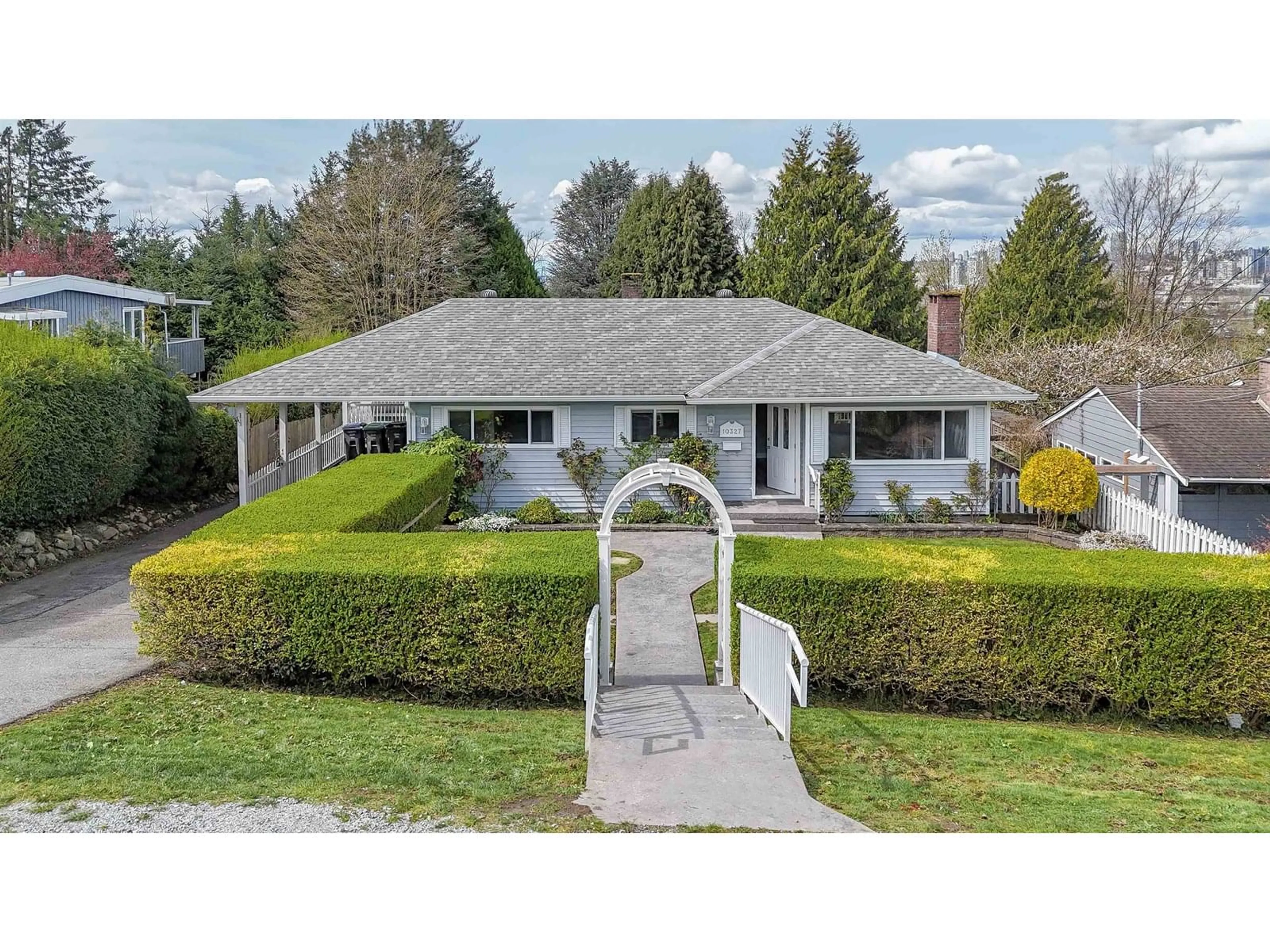 A pic from outside/outdoor area/front of a property/back of a property/a pic from drone, street for 10327 125, Surrey British Columbia V3V4Y6