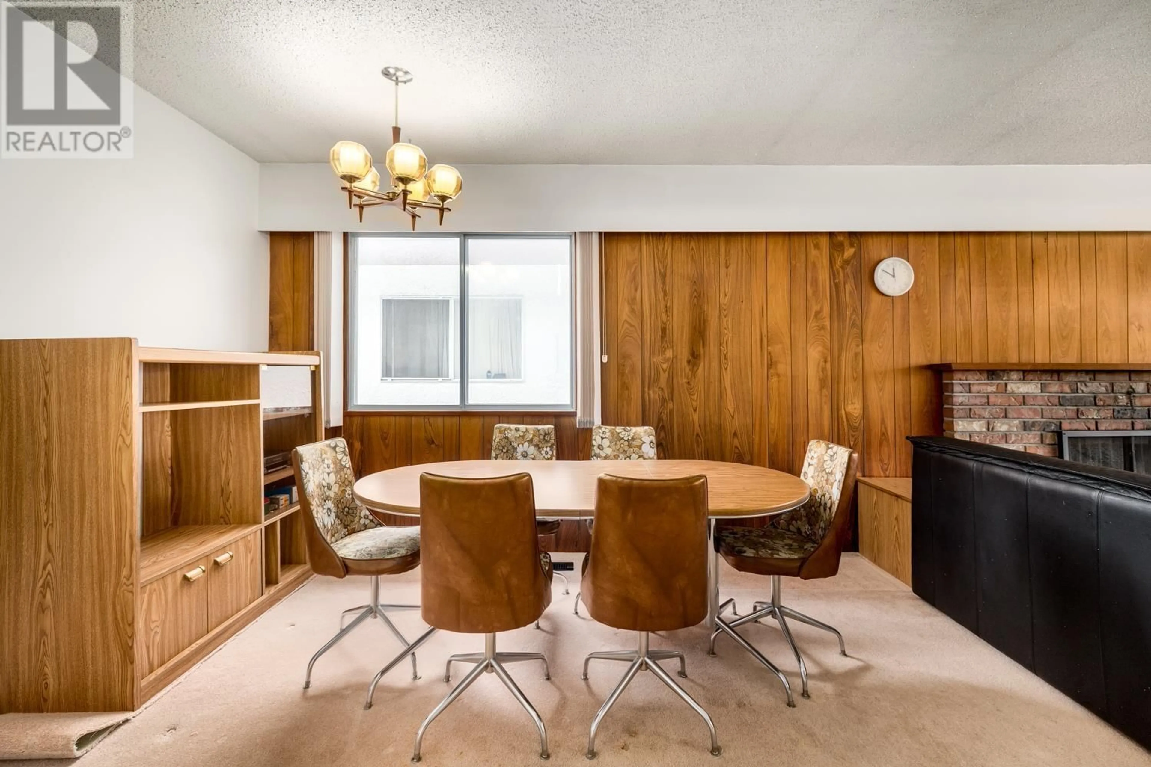 Dining room, wood/laminate floor for 2270 54TH AVENUE, Vancouver British Columbia V5P1Y7