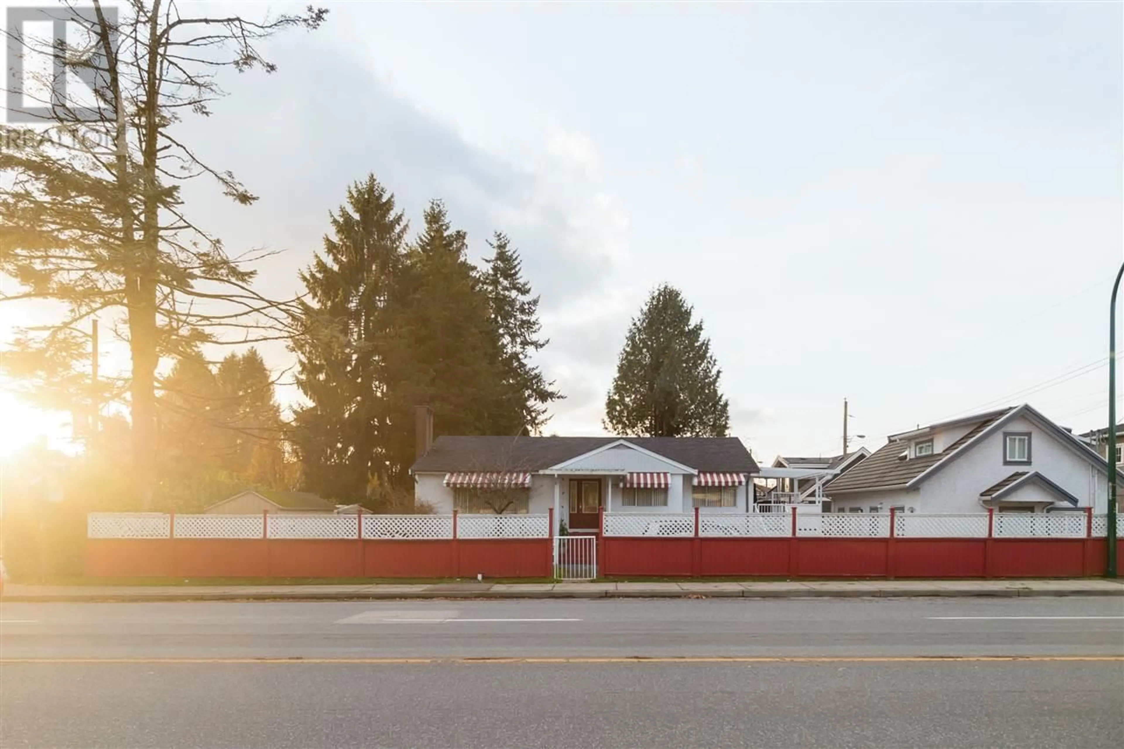 Unknown for 5675 RUPERT STREET, Vancouver British Columbia V5R2K4