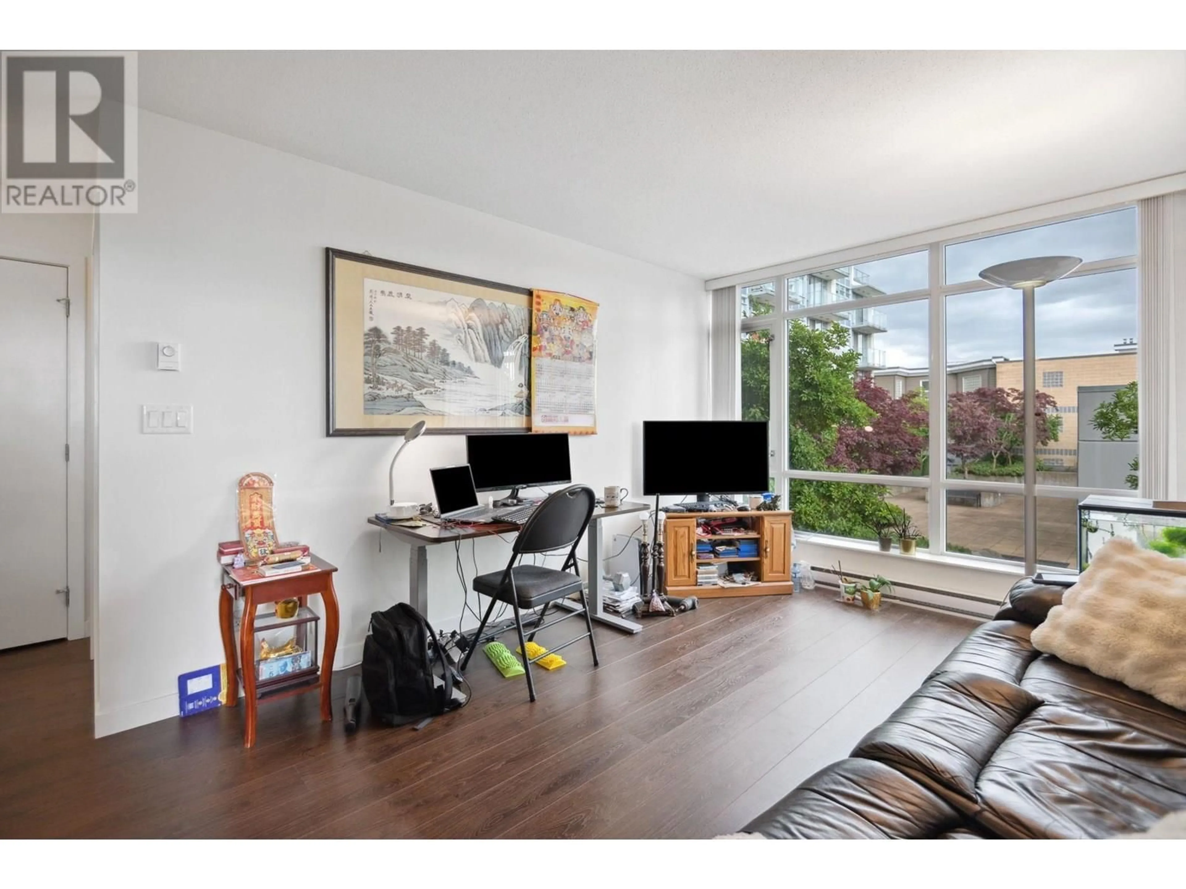 A pic of a room for 302 - 4818 ELDORADO MEWS, Vancouver British Columbia V5R0B3