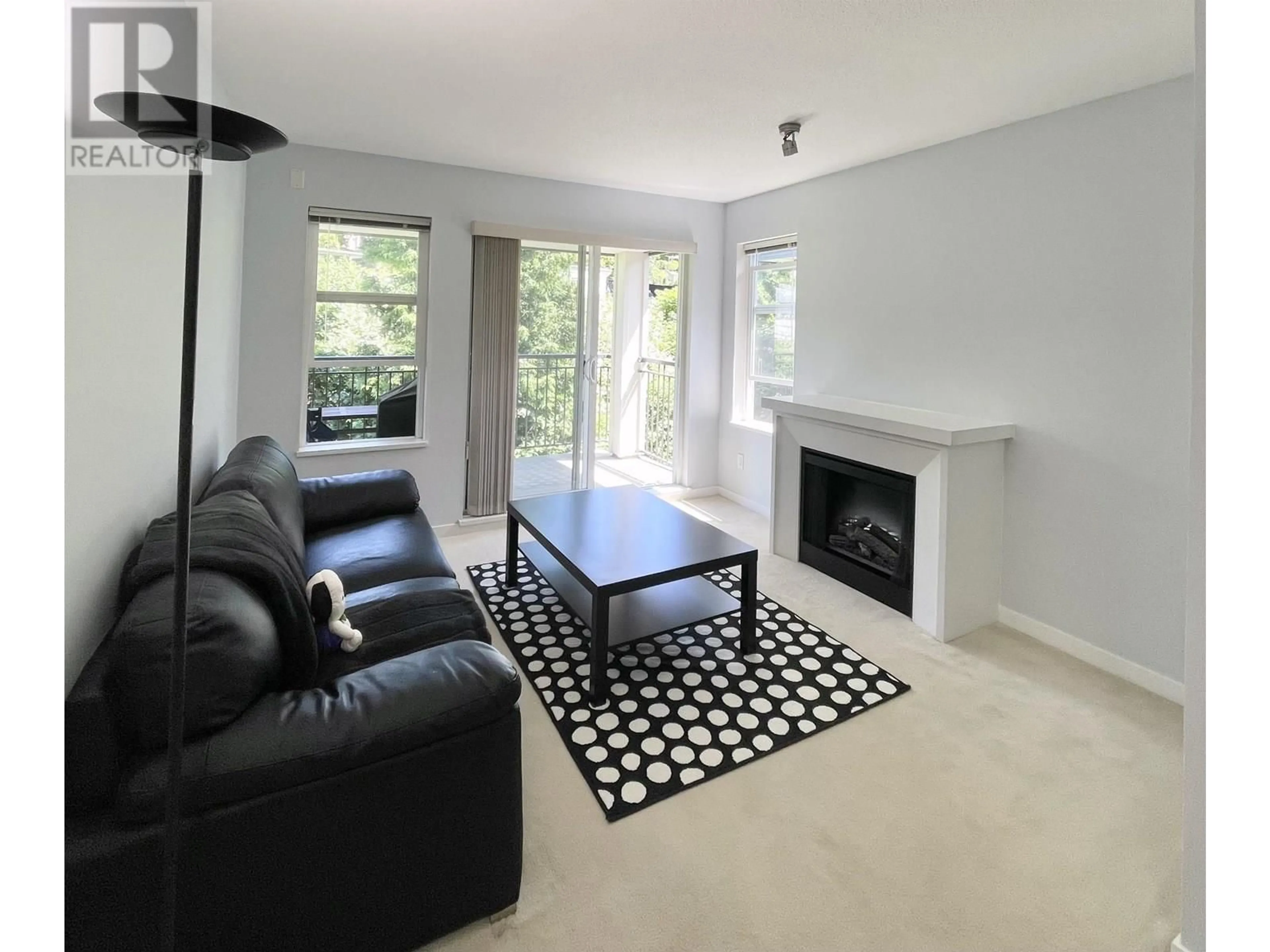 Living room with furniture, unknown for 415 - 4799 BRENTWOOD DRIVE, Burnaby British Columbia V5C0C4