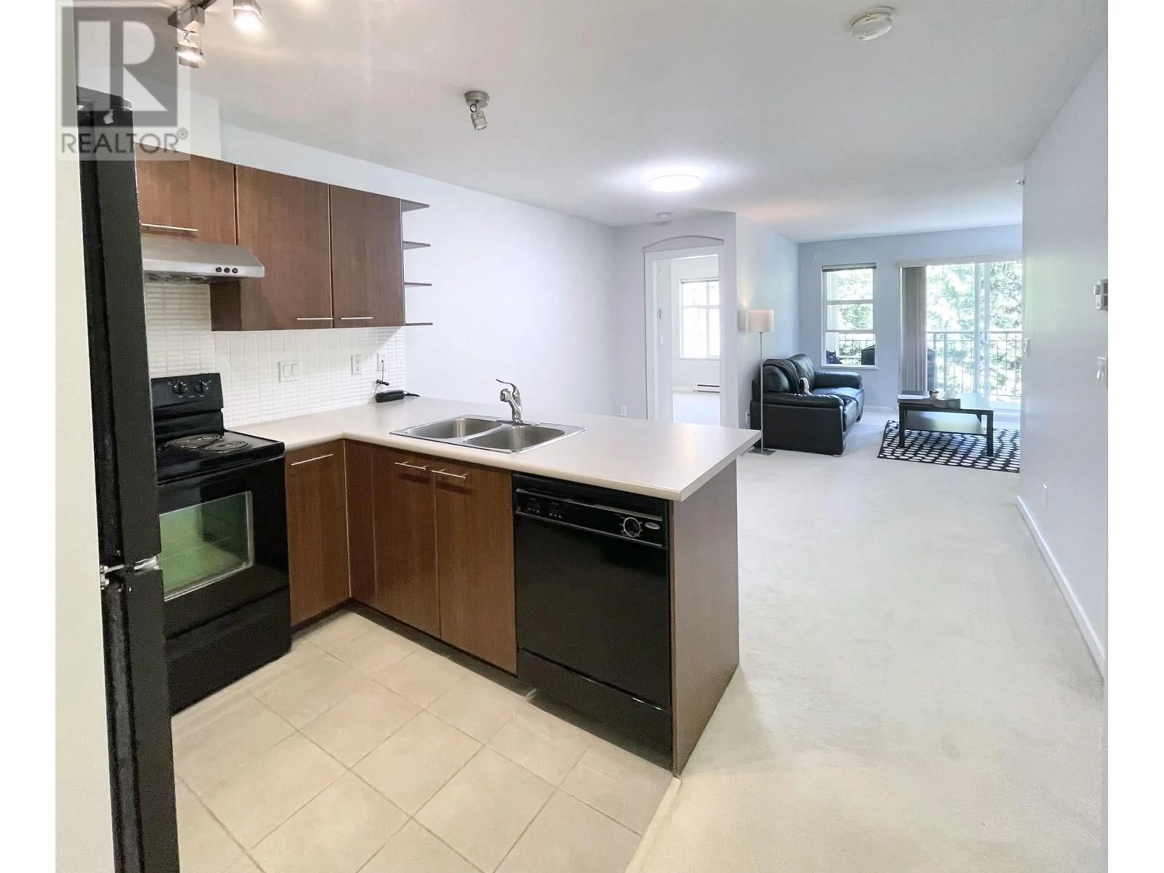 Open concept kitchen, unknown for 415 - 4799 BRENTWOOD DRIVE, Burnaby British Columbia V5C0C4