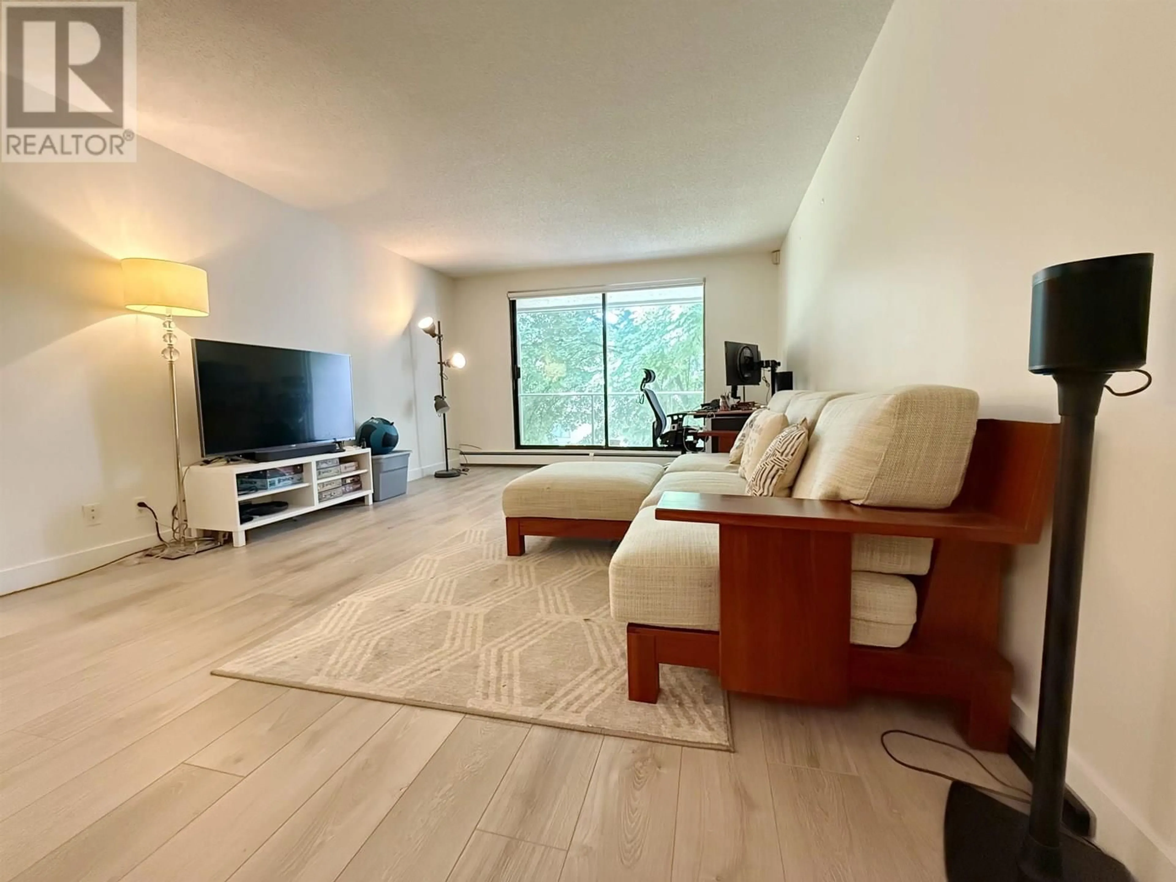 Living room with furniture, unknown for 209 - 5411 ARCADIA ROAD, Richmond British Columbia V6X2H1