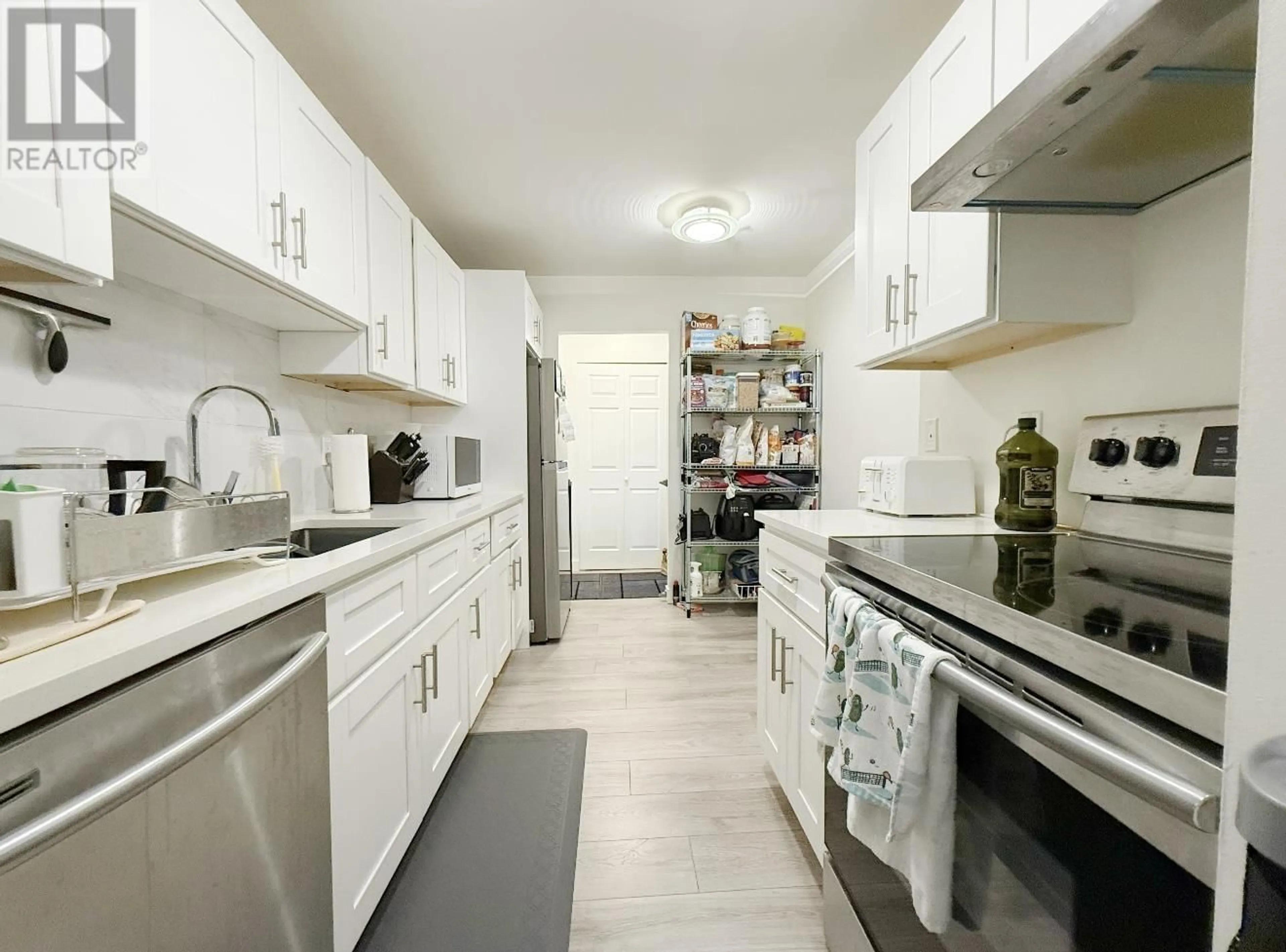 Standard kitchen, unknown for 209 - 5411 ARCADIA ROAD, Richmond British Columbia V6X2H1