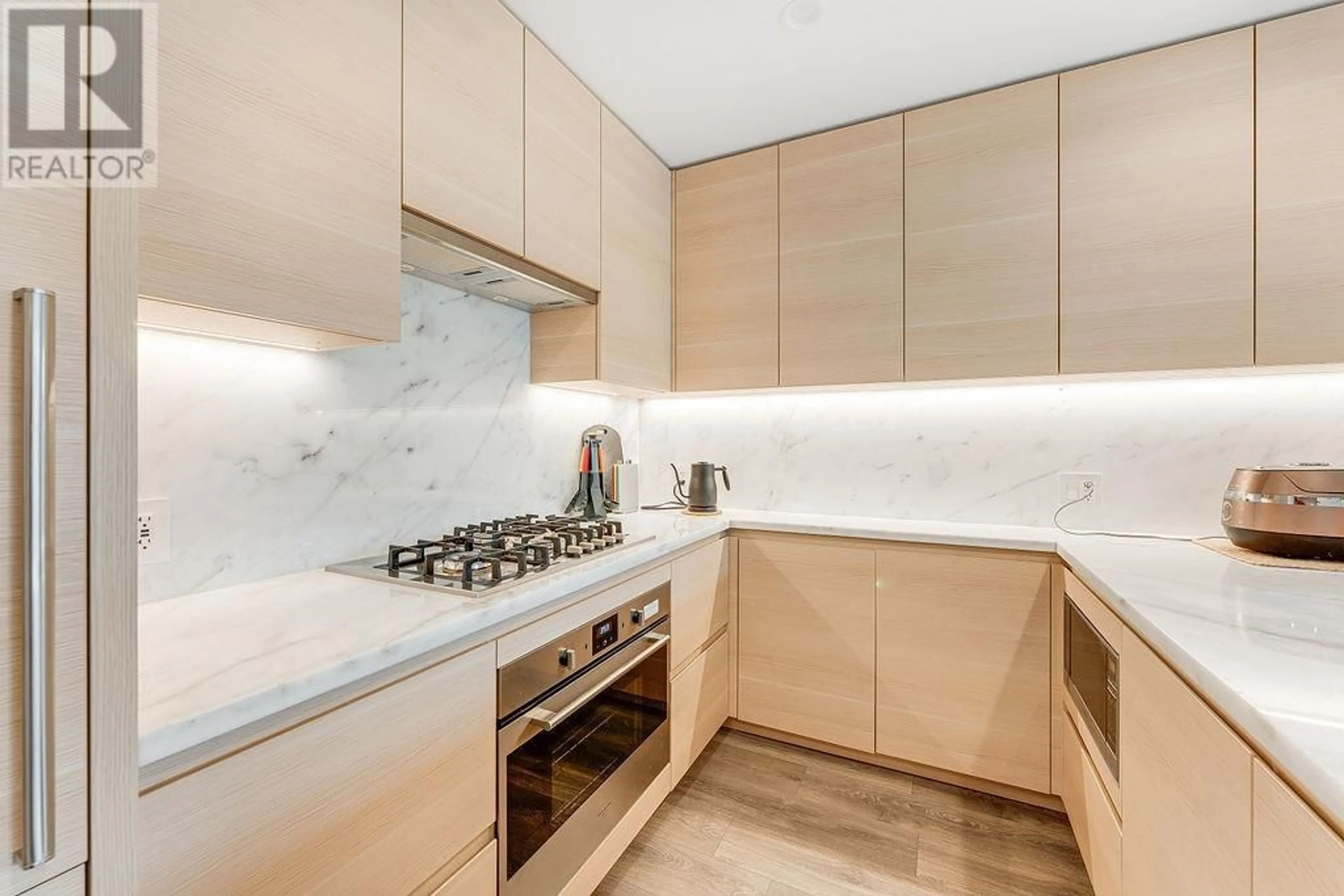 Standard kitchen, ceramic/tile floor for 1501 - 305 MORRISSEY ROAD, Port Moody British Columbia V3H0M3