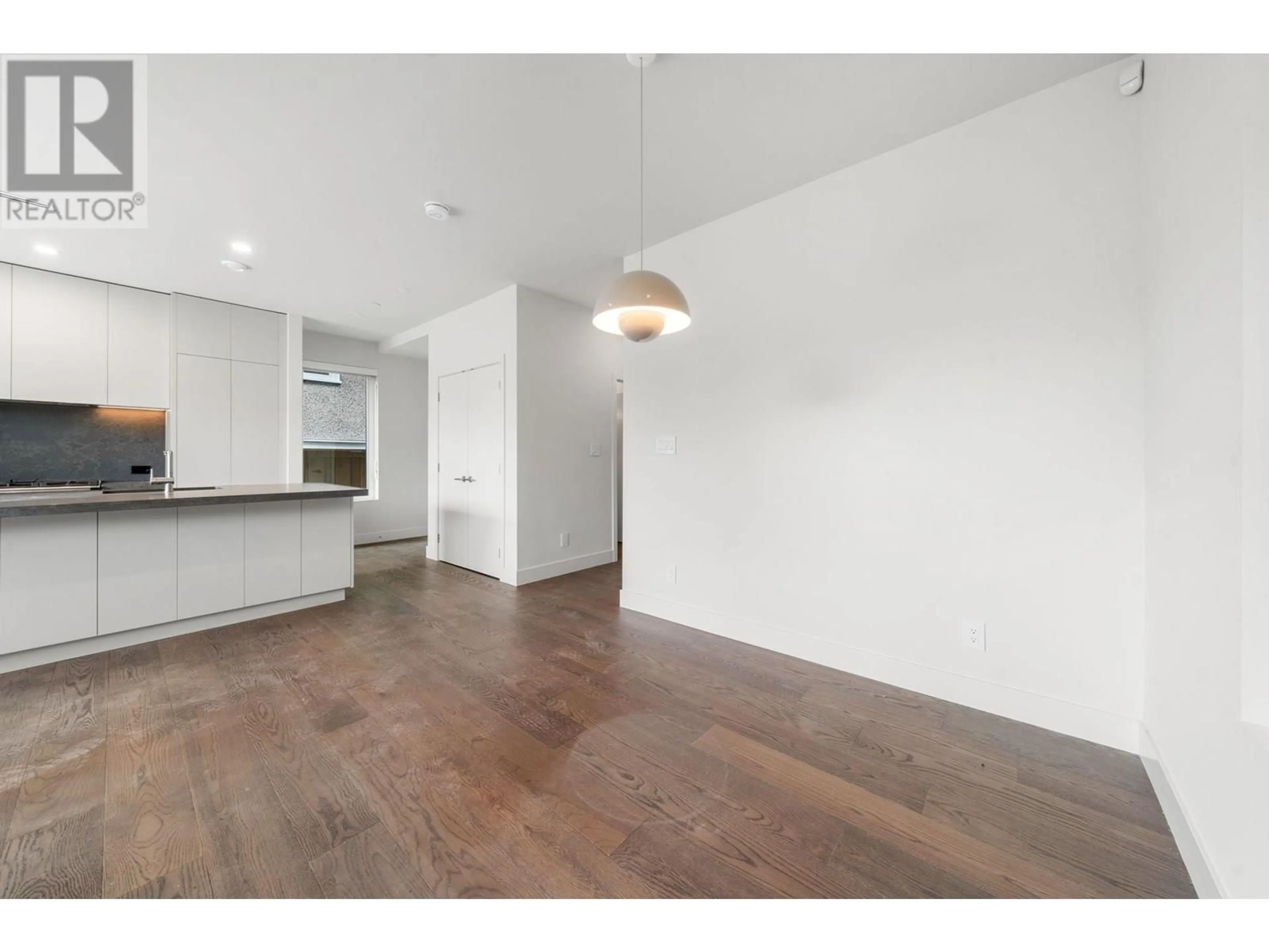 A pic of a room for 2 - 620 46TH AVENUE, Vancouver British Columbia V5W2A3