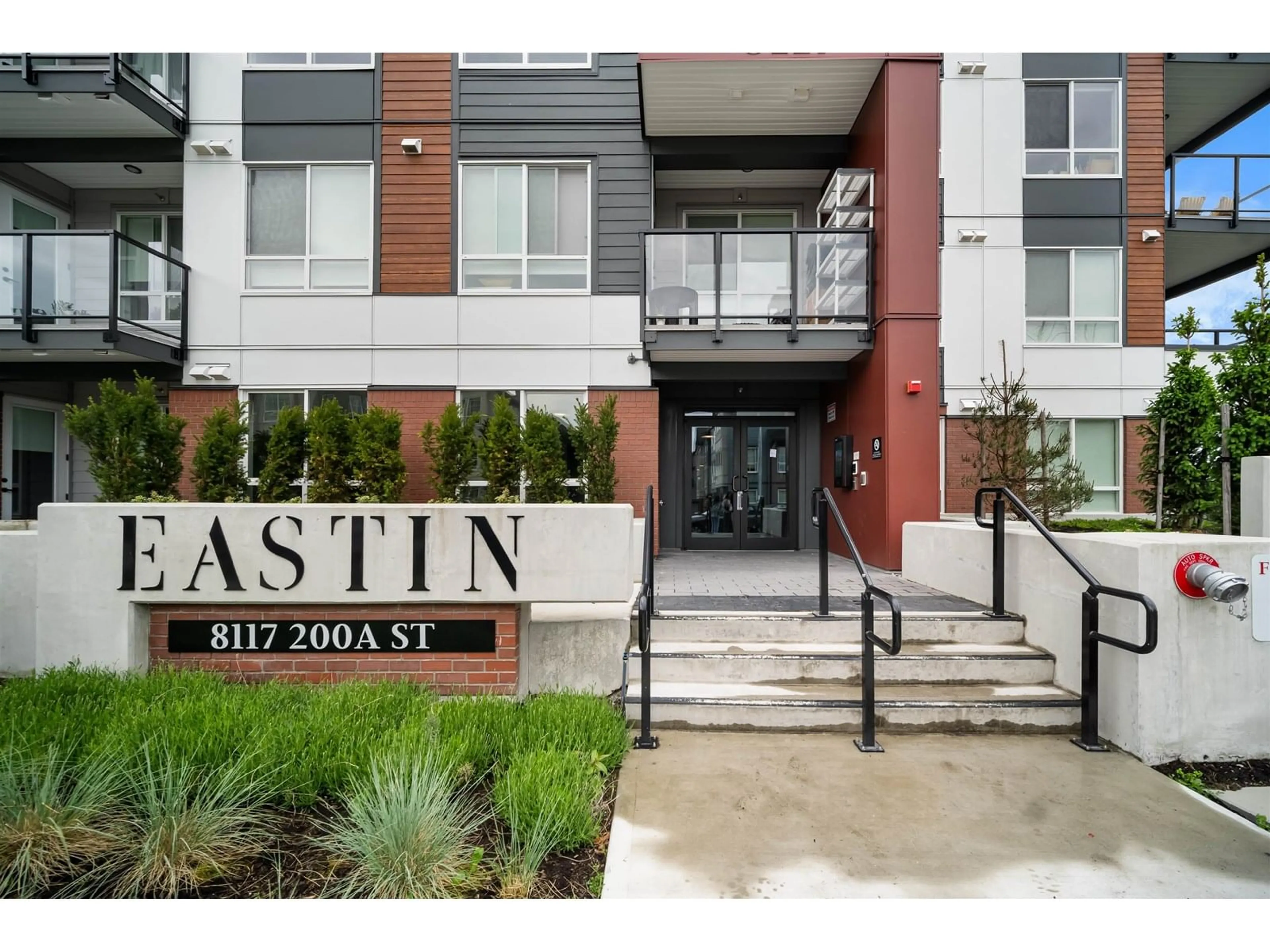 Patio, unknown for 416 - 8117 200A, Langley British Columbia V2Y3W9