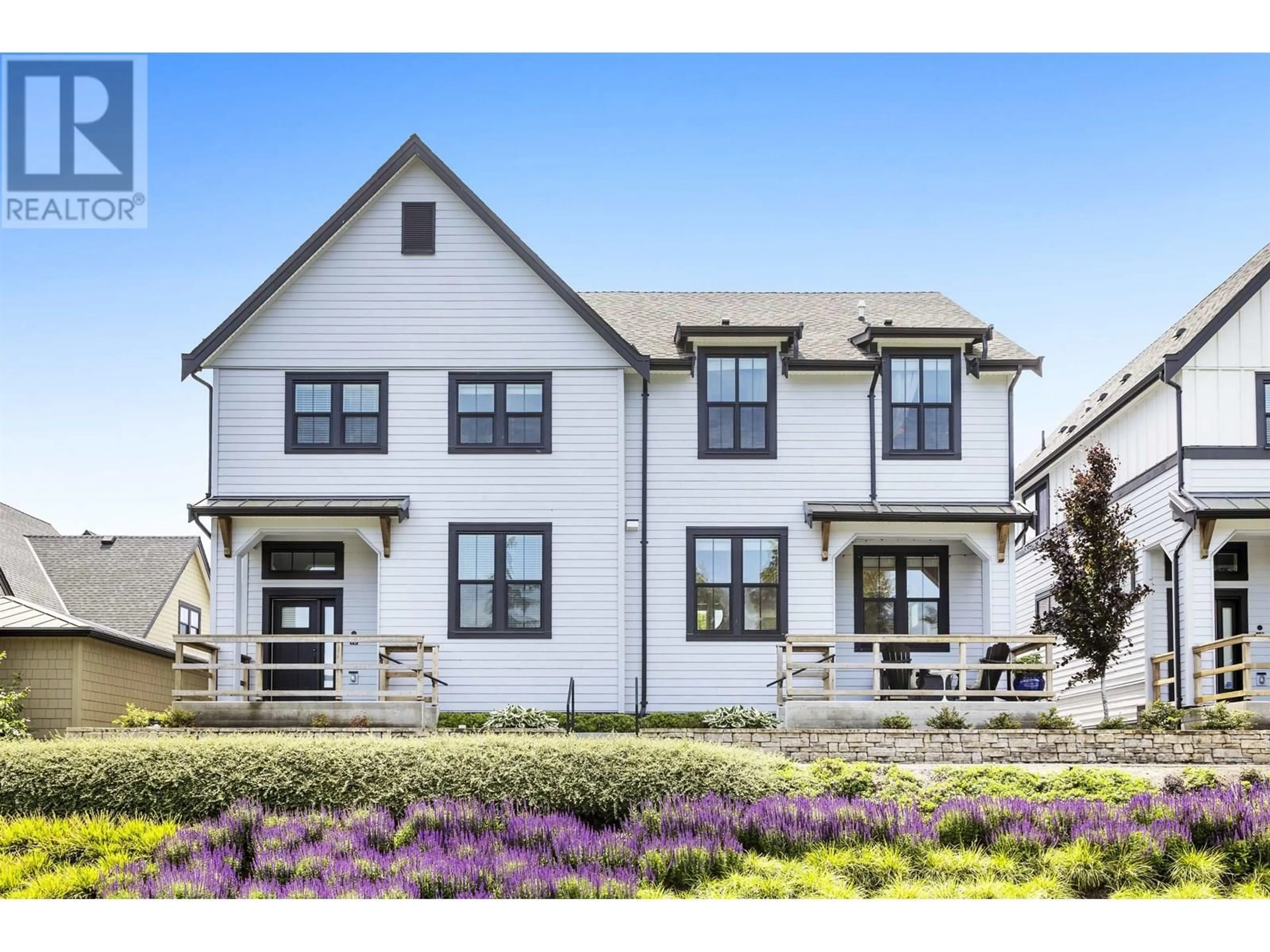 Home with vinyl exterior material, street for 18 - 6429 MARKET AVENUE, Delta British Columbia V4L0A8