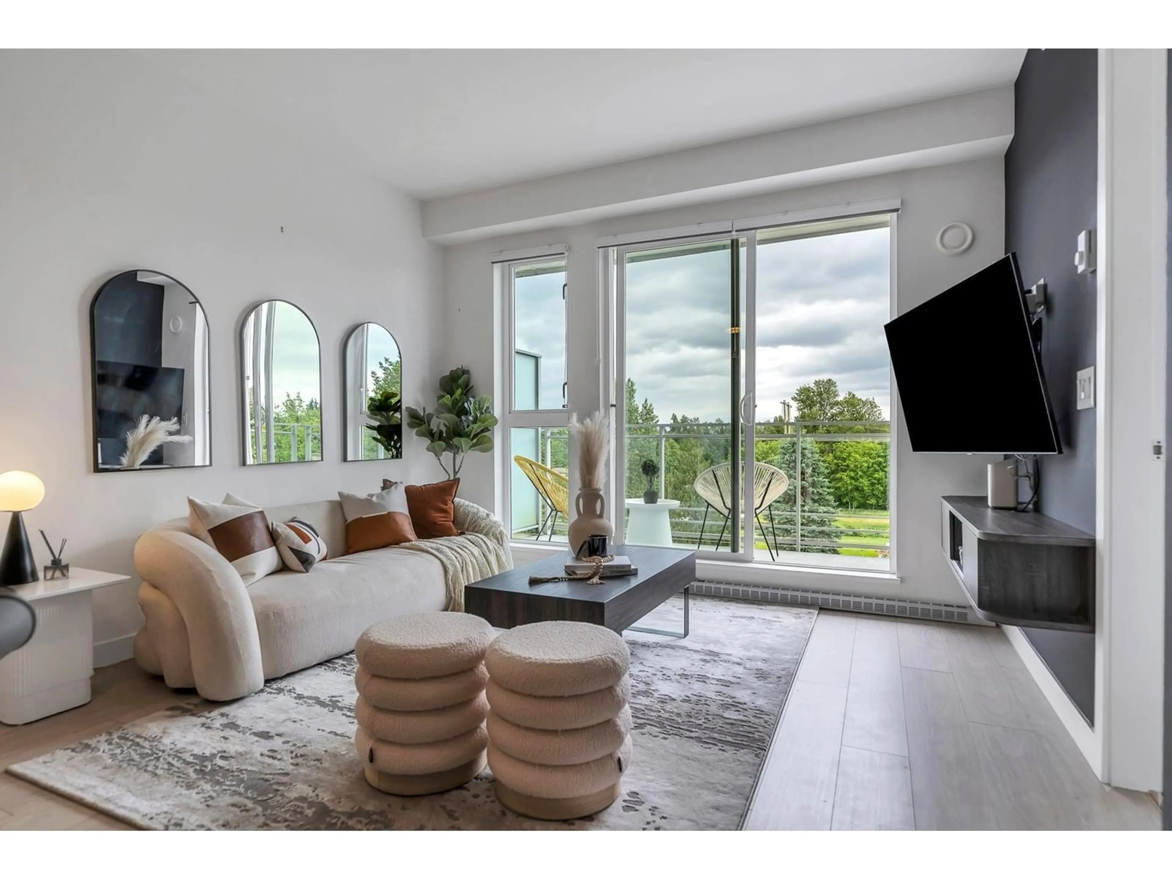Living room with furniture, unknown for 616 - 10581 140, Surrey British Columbia V3T0M7