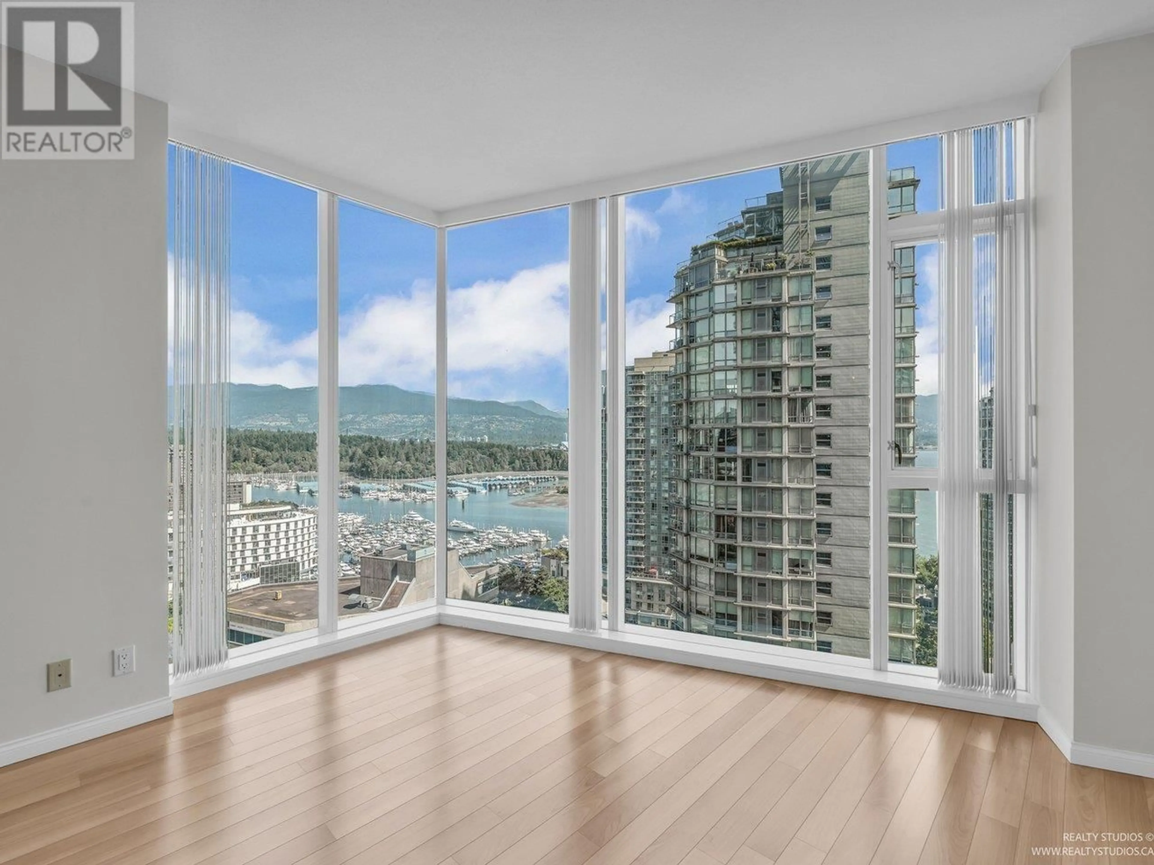 Unknown for 1905 - 1211 MELVILLE STREET, Vancouver British Columbia V6E0A7