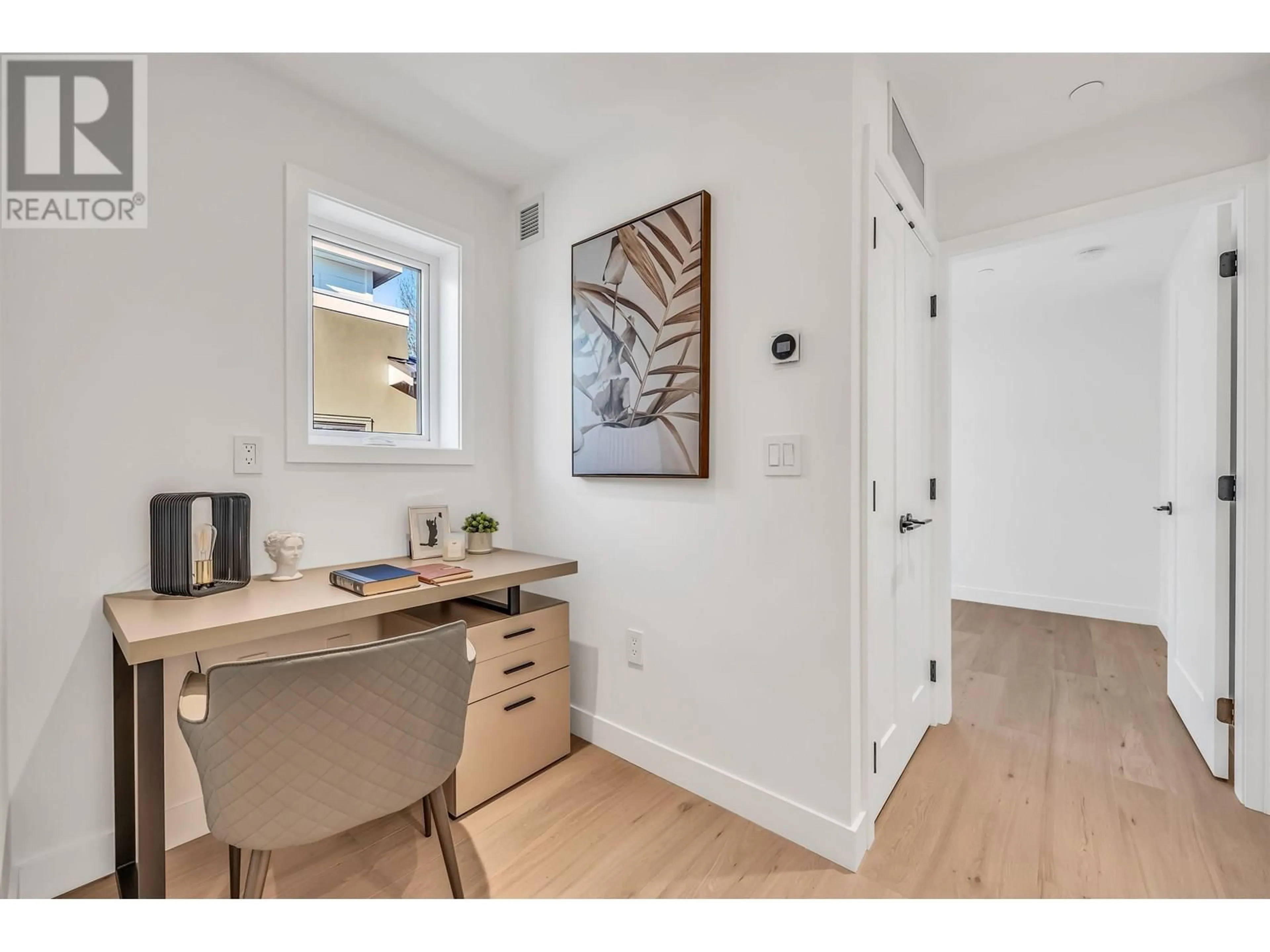 Unknown for 6815 OAK STREET, Vancouver British Columbia V6P1H5