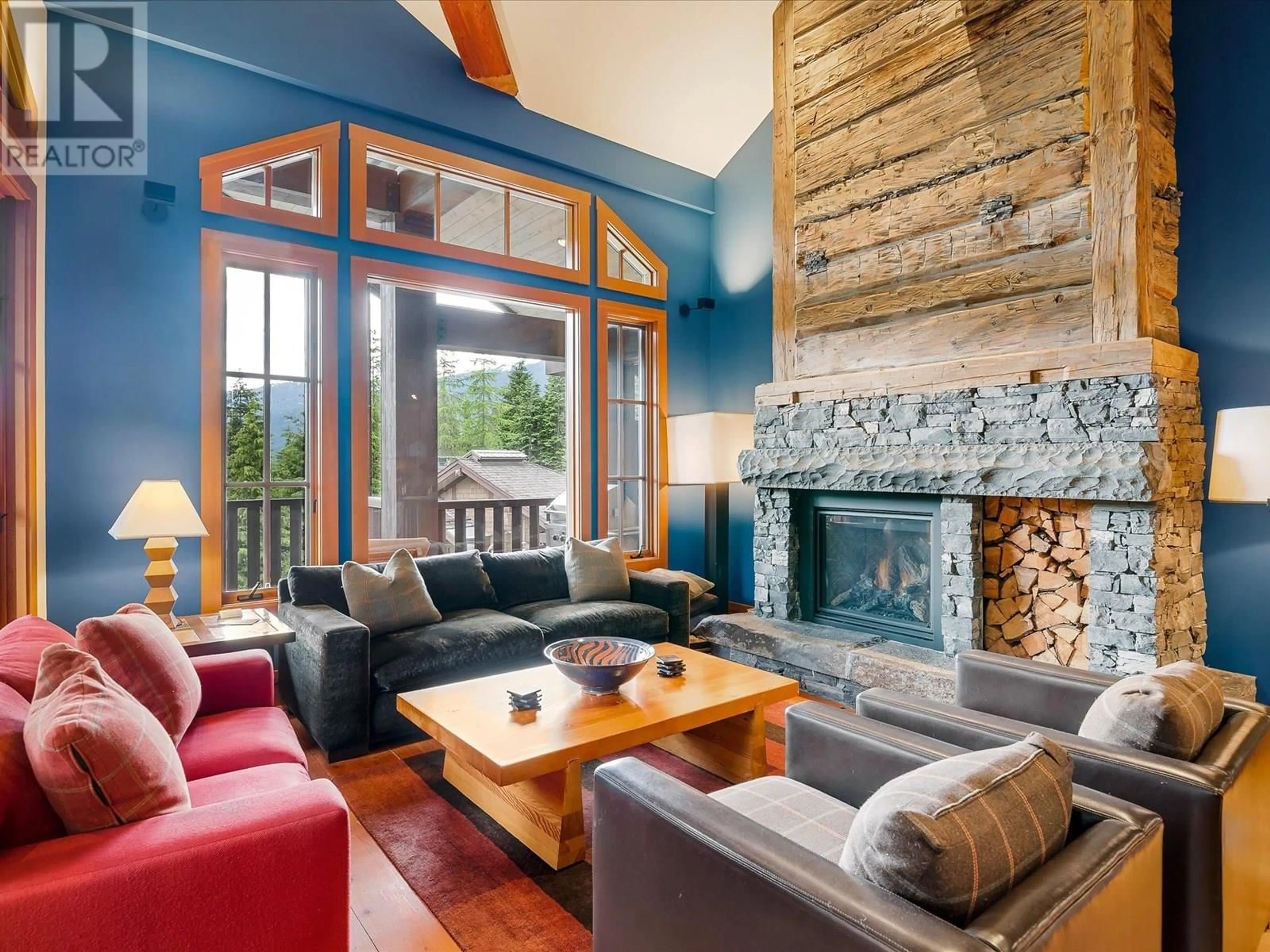 Living room with furniture, unknown for 6i - 2300 NORDIC DRIVE, Whistler British Columbia V8E0A6