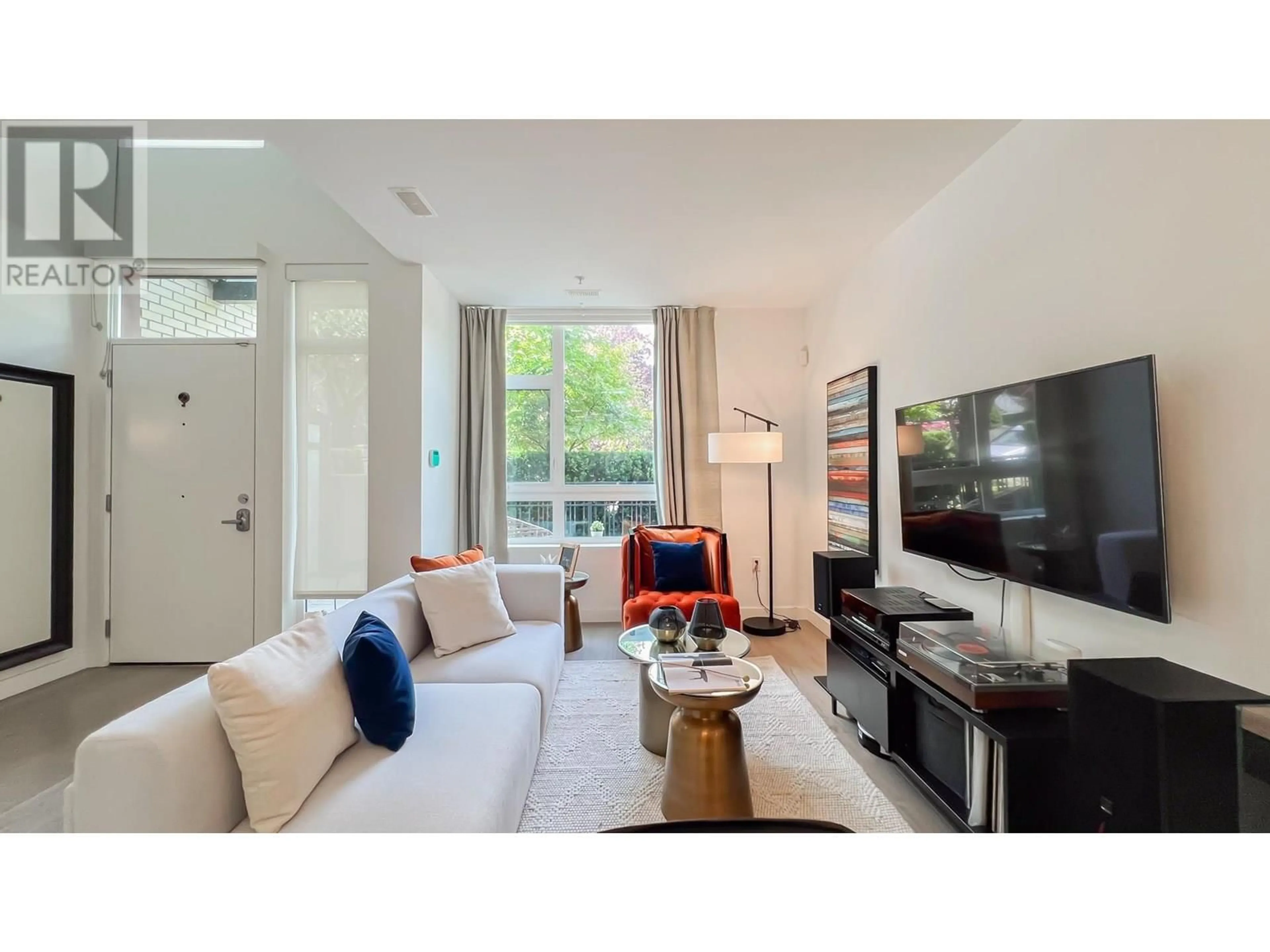 Living room with furniture, unknown for 184 63RD AVENUE, Vancouver British Columbia V5X0G6