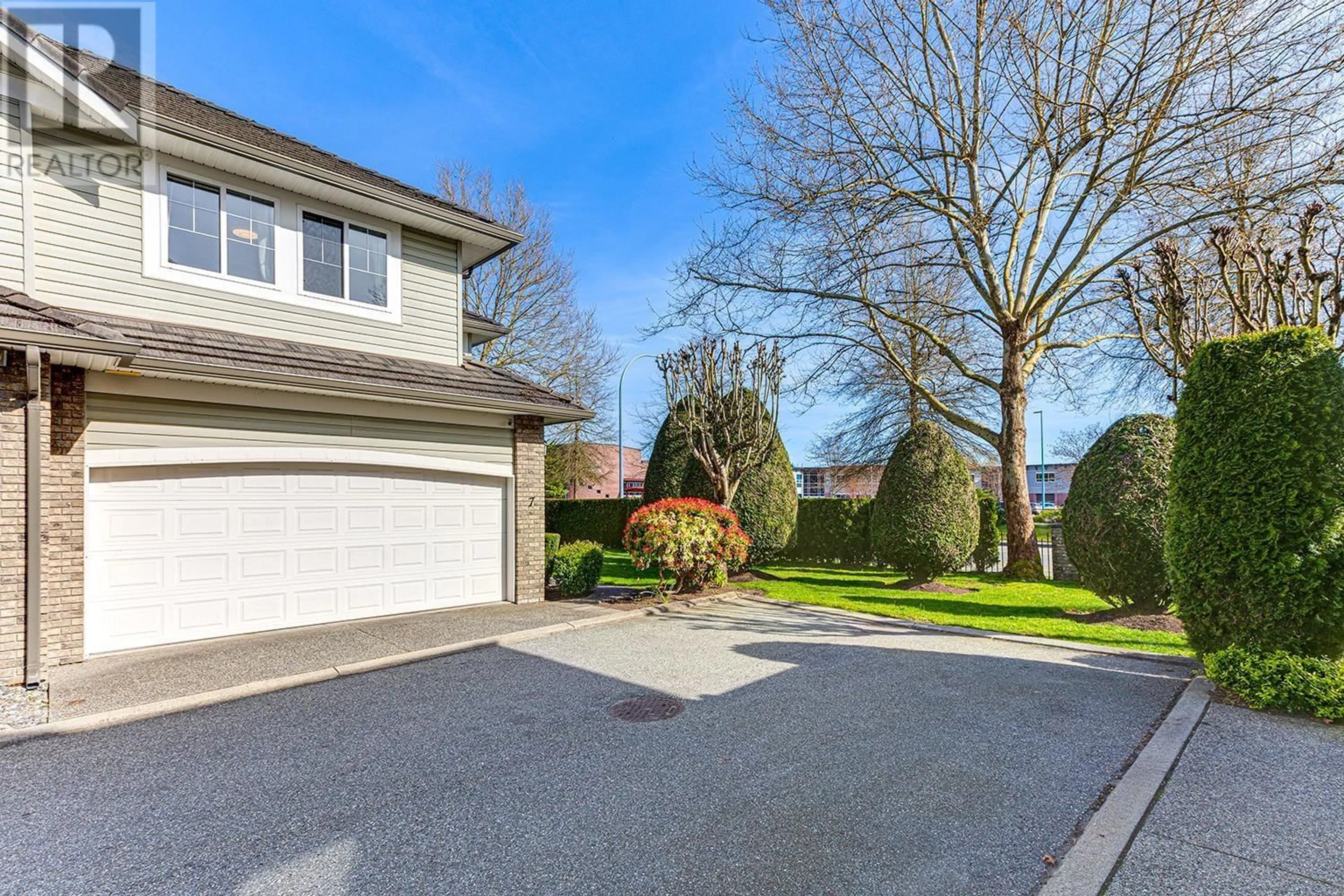 A pic from outside/outdoor area/front of a property/back of a property/a pic from drone, street for 7 - 1290 AMAZON DRIVE, Port Coquitlam British Columbia V3B7Z8