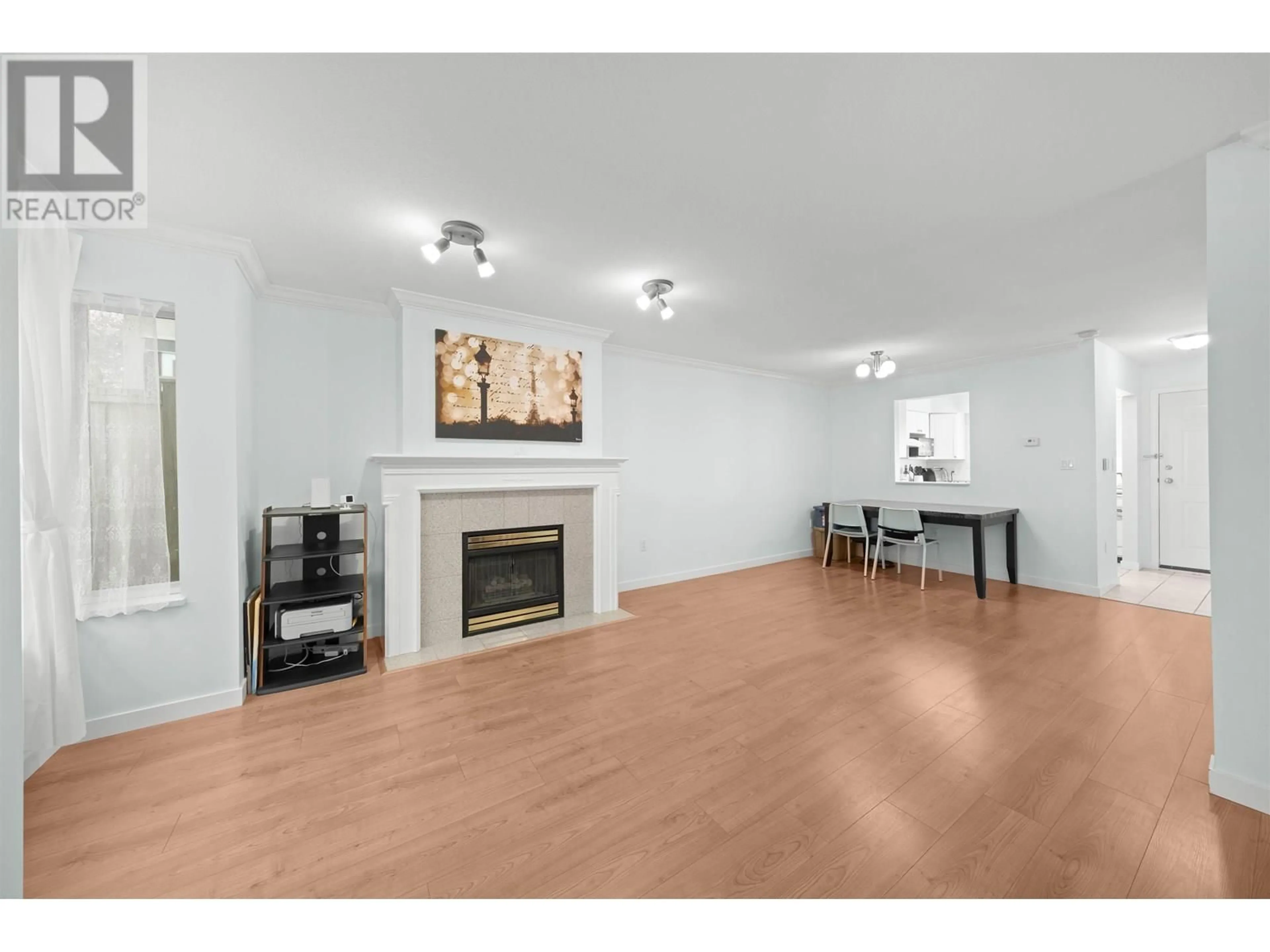 A pic of a room for 3 - 4238 BOND STREET, Burnaby British Columbia V5H1G4