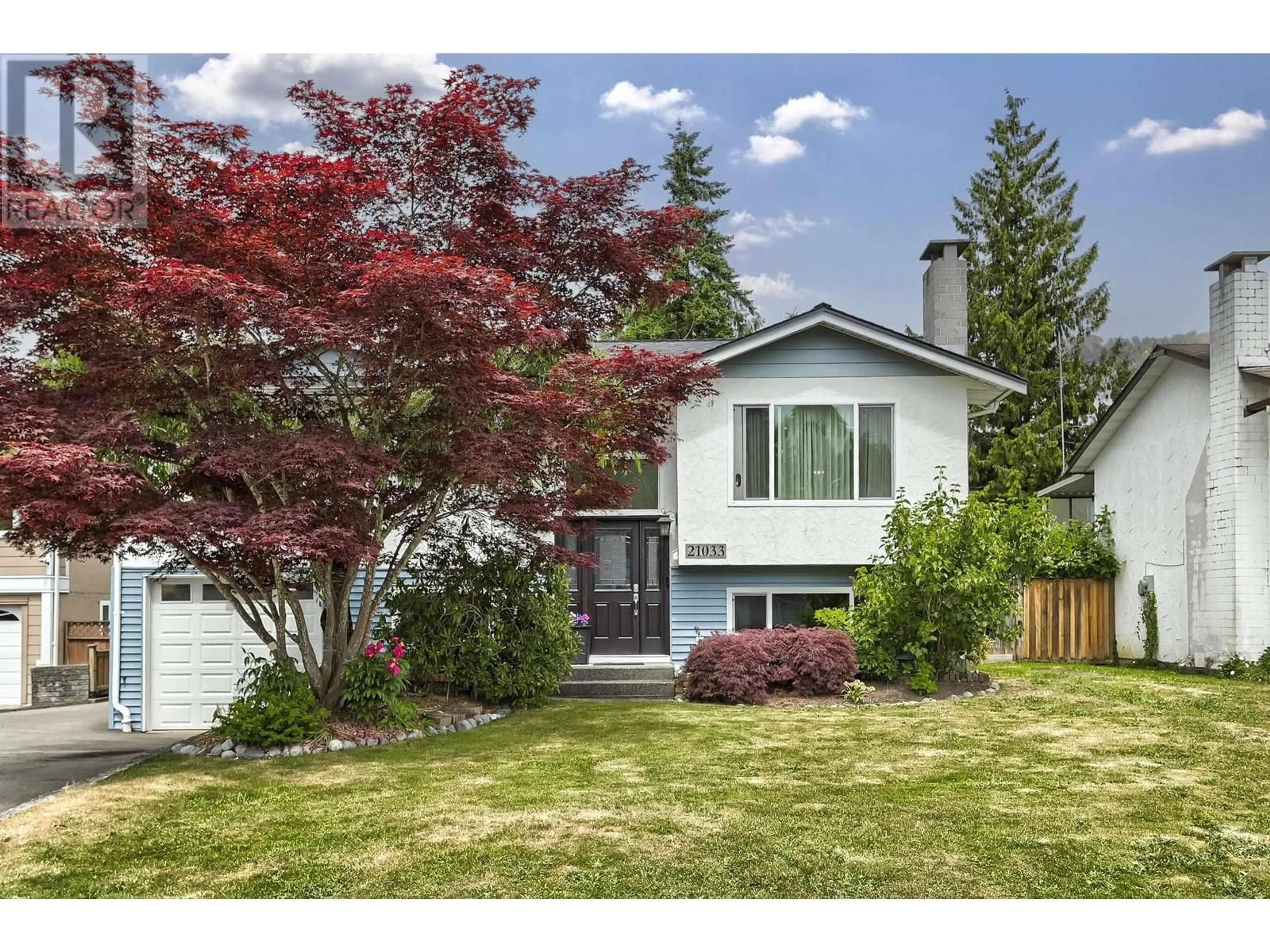 Home with vinyl exterior material, street for 21033 119 AVENUE, Maple Ridge British Columbia V2X7N6
