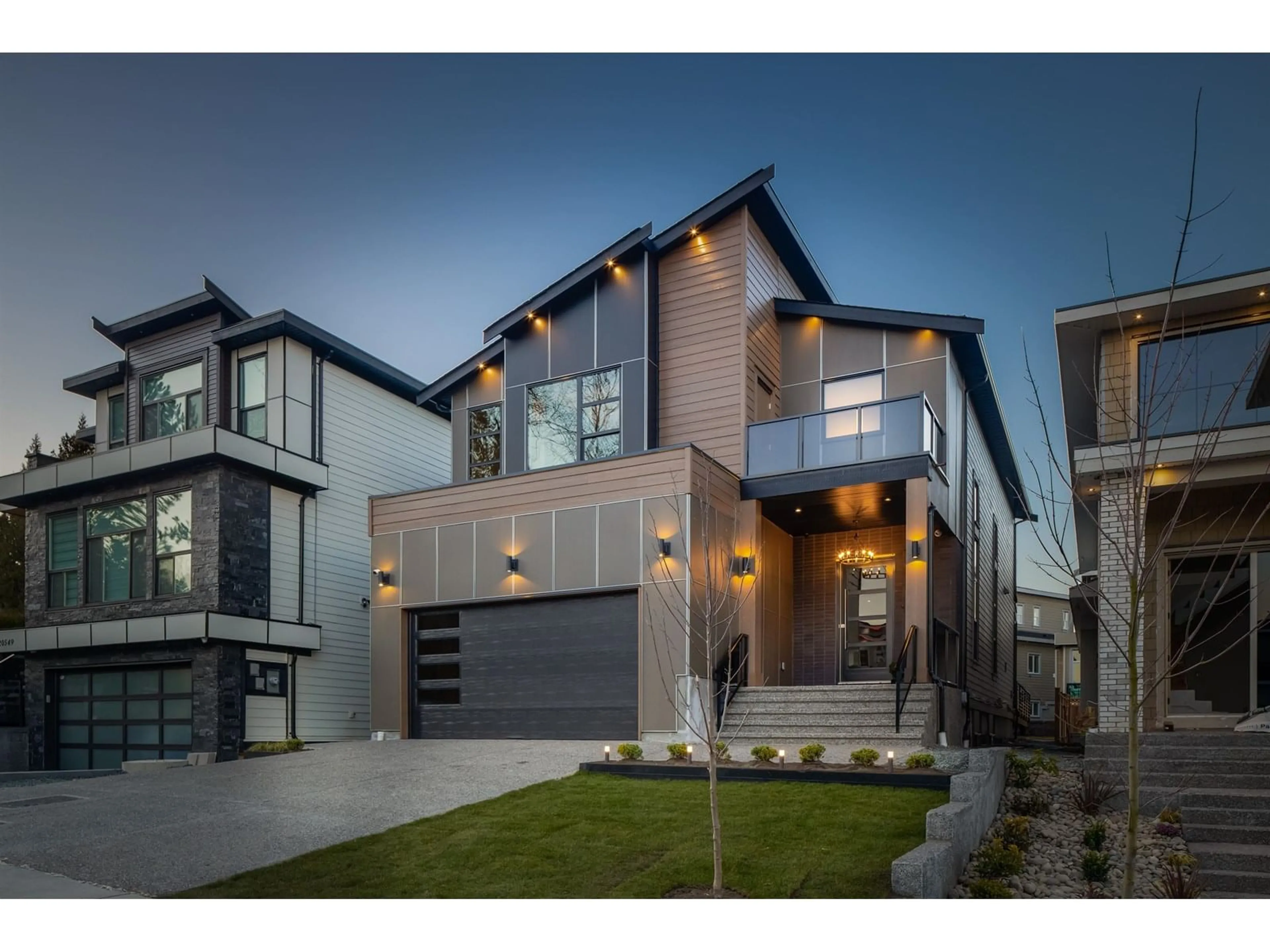 Home with brick exterior material, street for 20555 70A, Langley British Columbia V2Y1S9