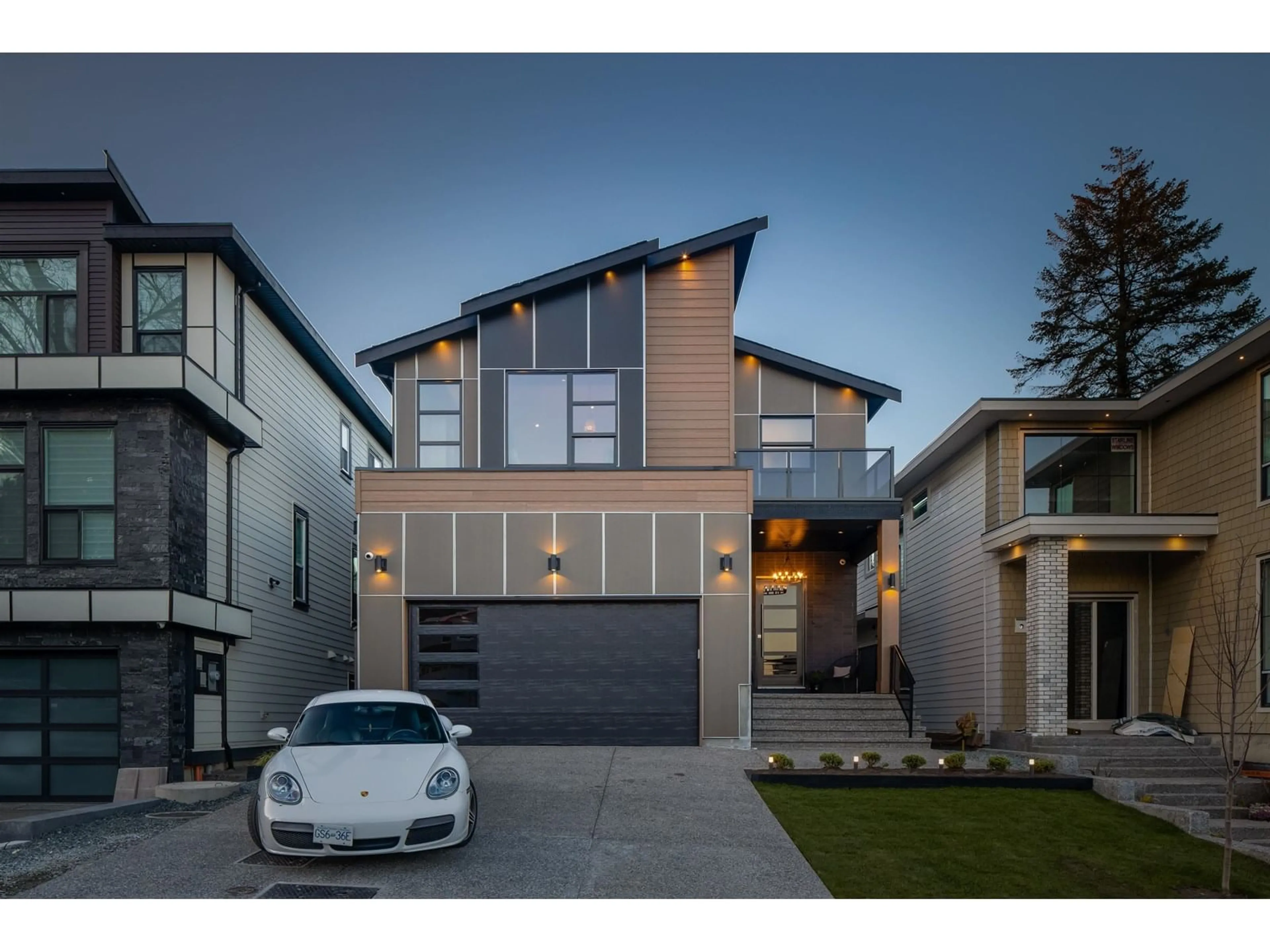 Home with brick exterior material, street for 20555 70A, Langley British Columbia V2Y1S9