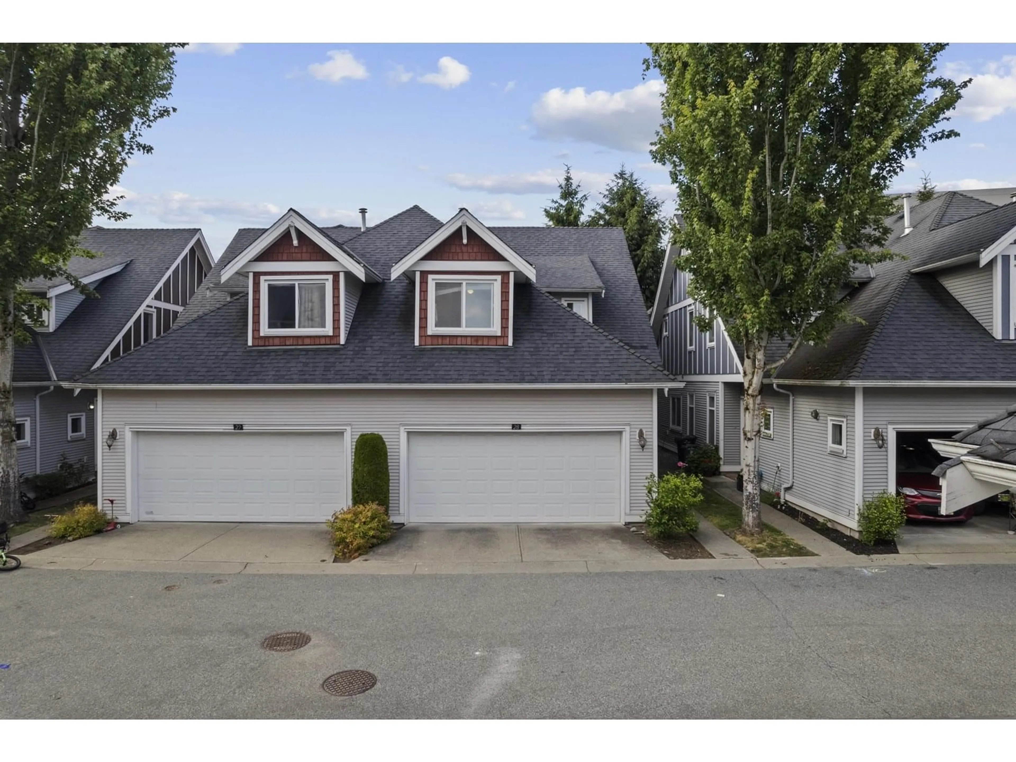 A pic from outside/outdoor area/front of a property/back of a property/a pic from drone, street for 28 - 19977 71, Langley British Columbia V2Y0E1