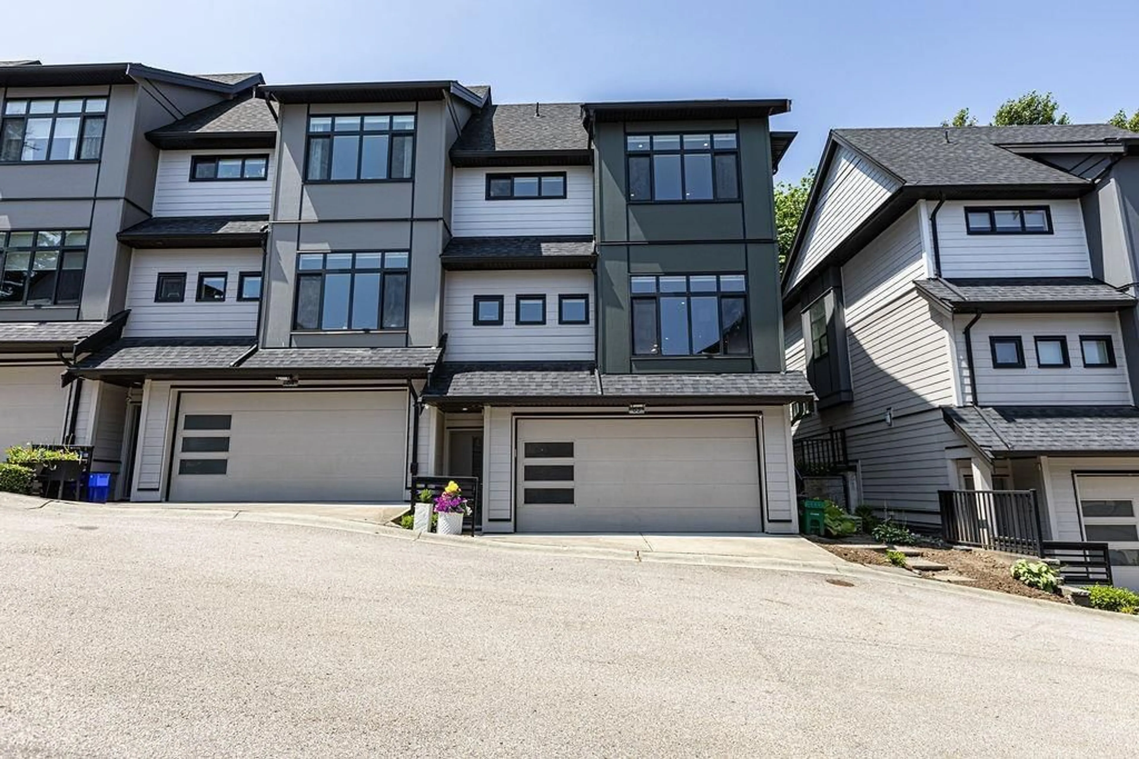 A pic from outside/outdoor area/front of a property/back of a property/a pic from drone, street for 63 - 15177 60, Surrey British Columbia V3S7B3