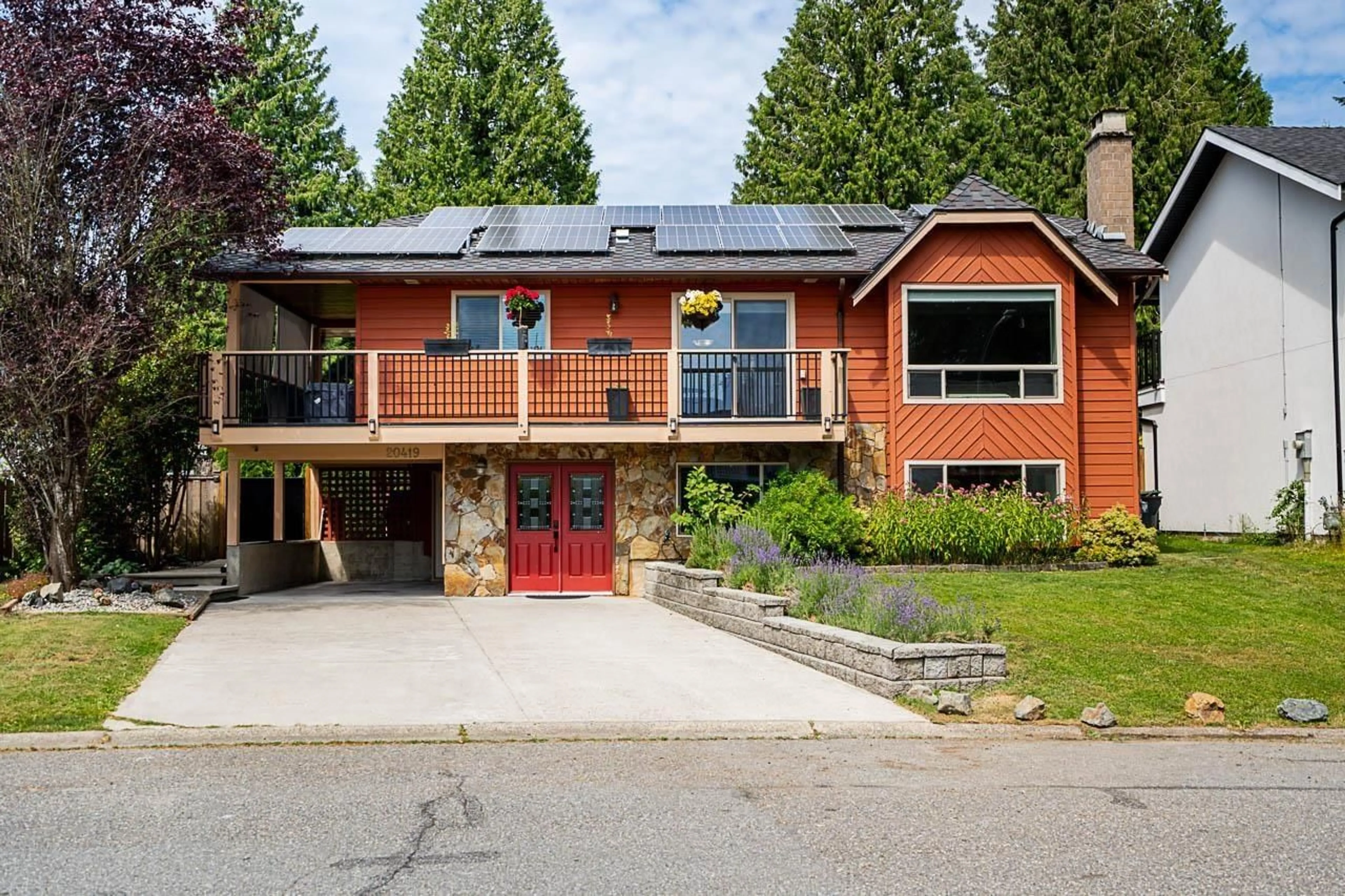 Home with brick exterior material, mountain view for 20419 91A, Langley British Columbia V1M1B4