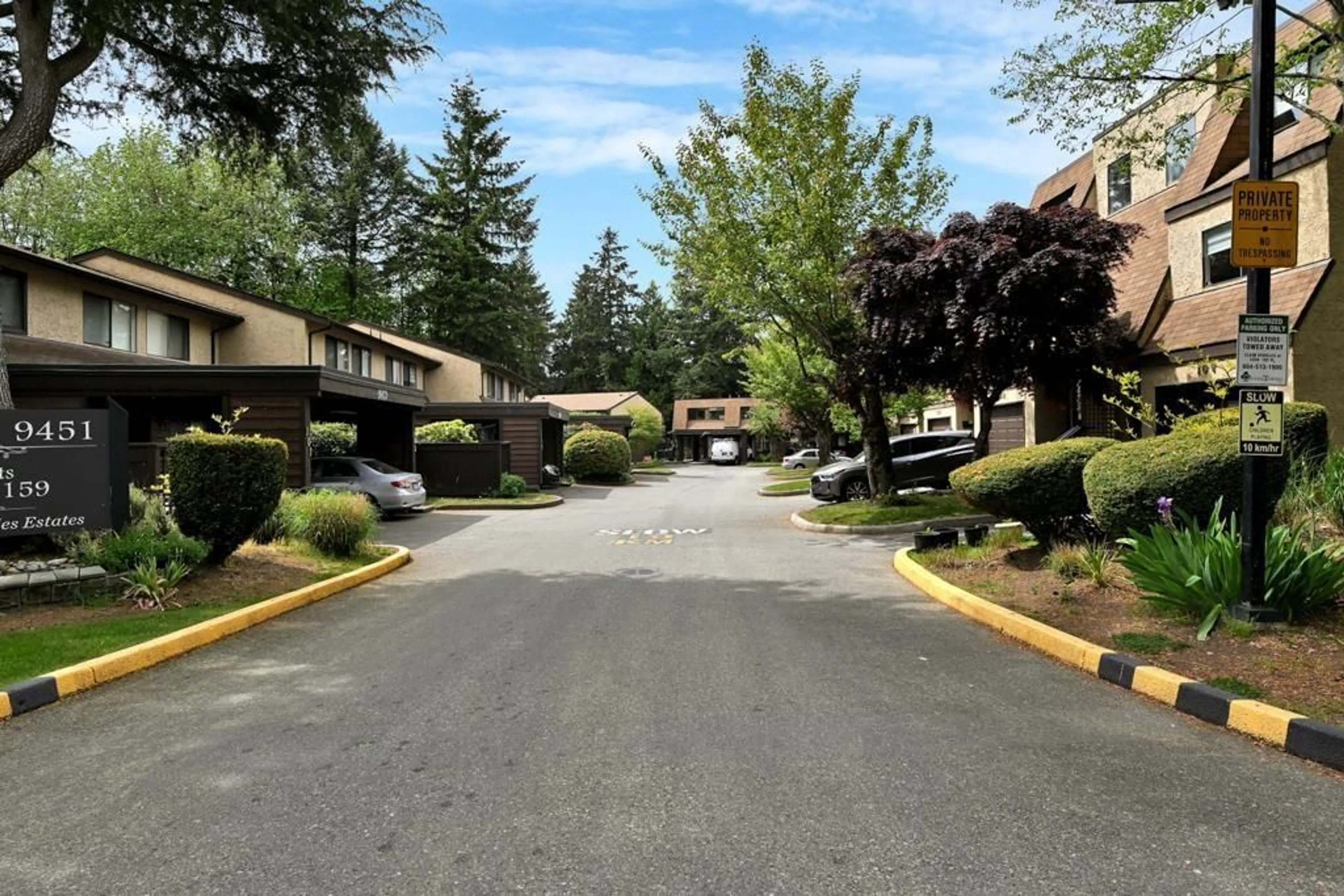 Patio, street for 122 - 9467 PRINCE CHARLES, Surrey British Columbia V3V7G1
