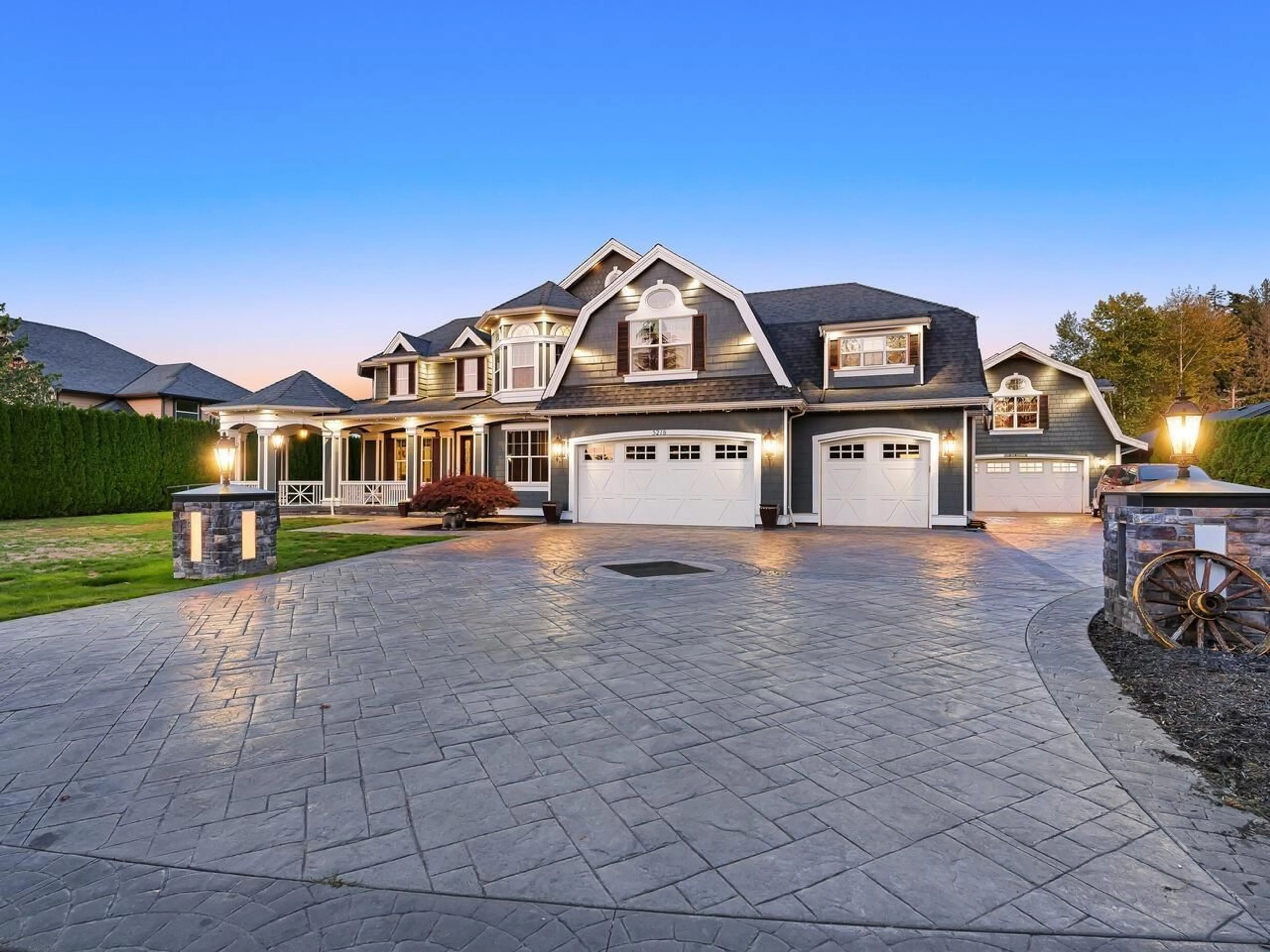 Home with vinyl exterior material, street for 5218 219A, Langley British Columbia V2Y0G6