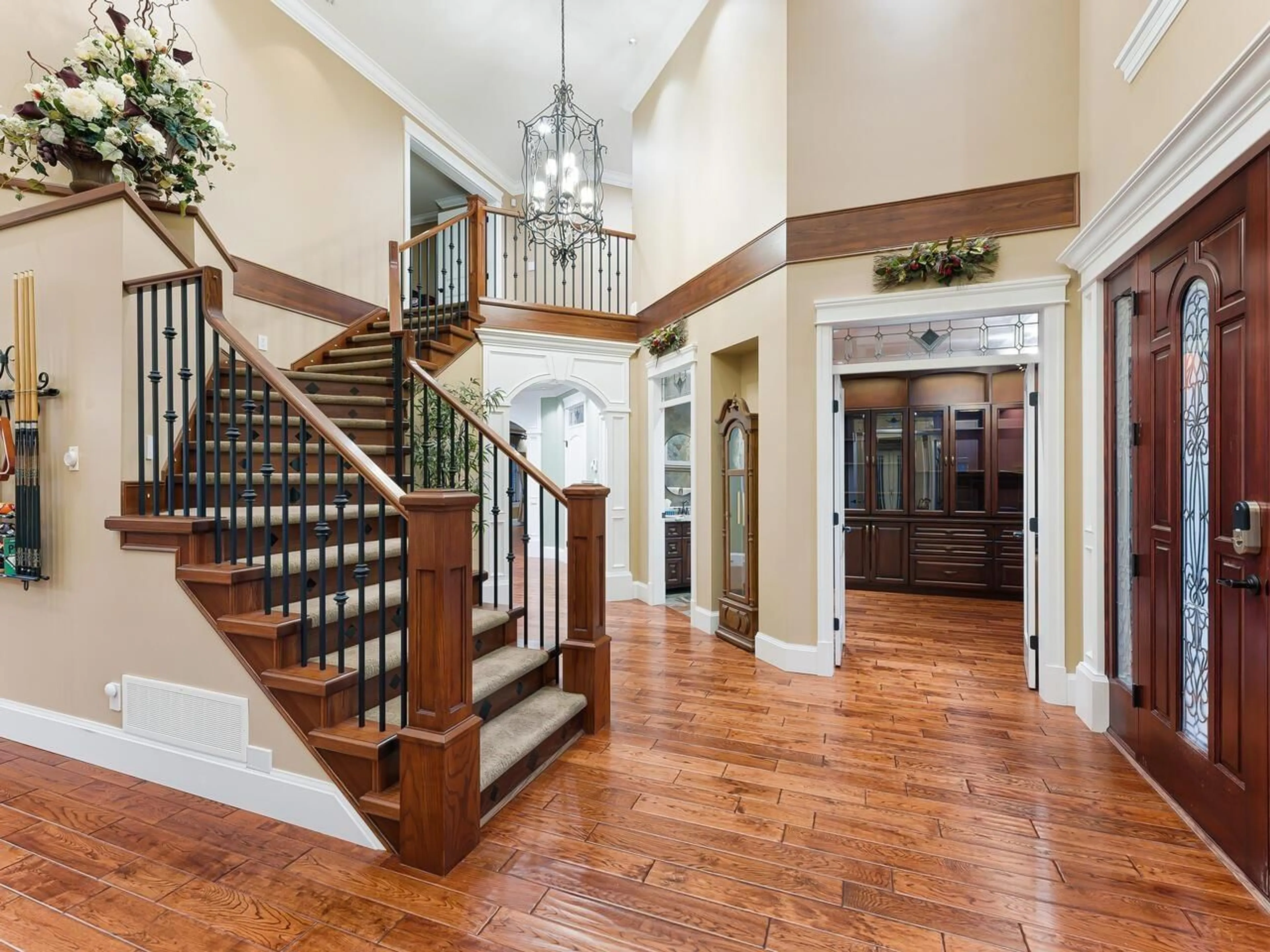 Indoor foyer for 5218 219A, Langley British Columbia V2Y0G6
