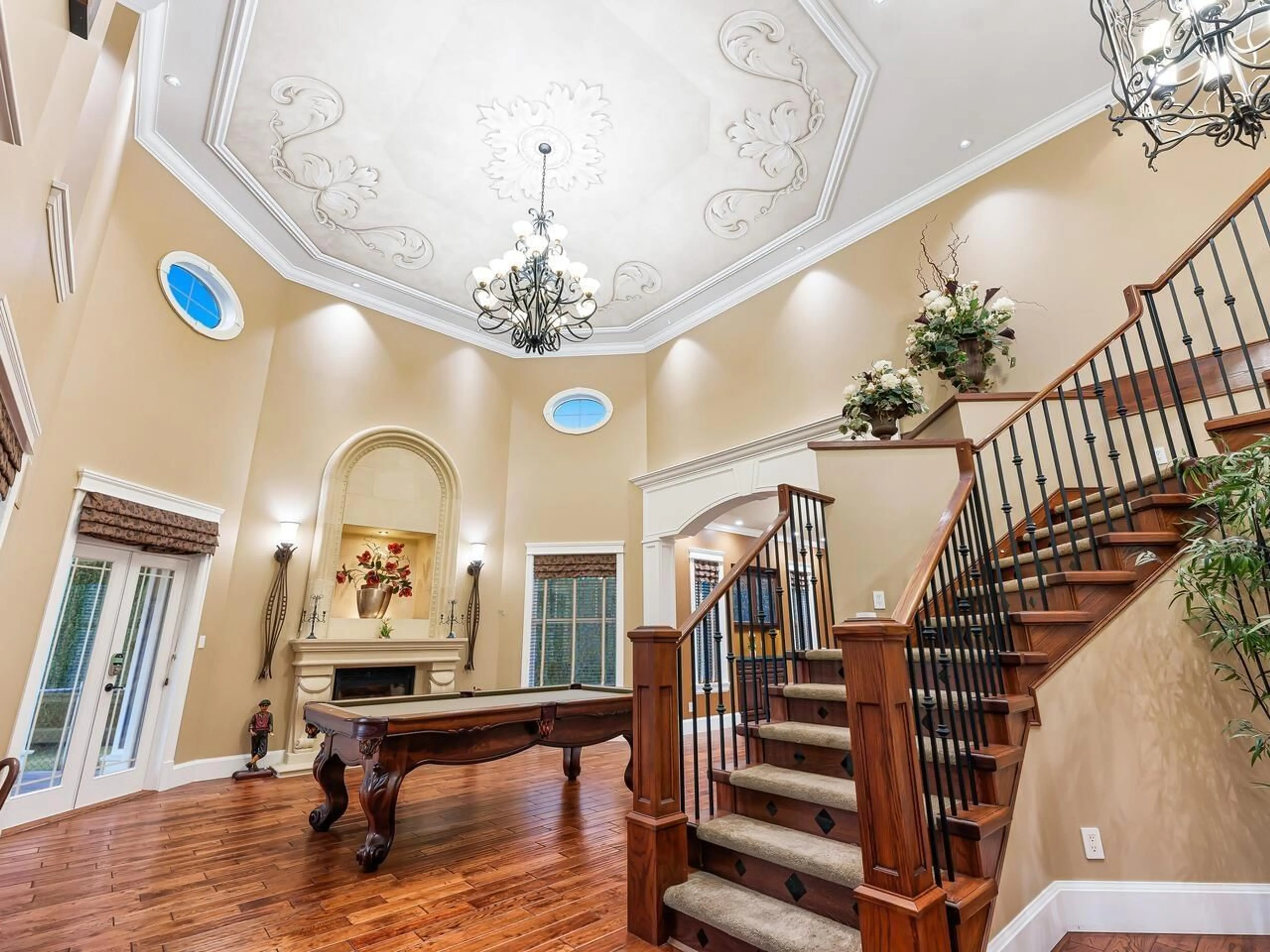 Indoor foyer for 5218 219A, Langley British Columbia V2Y0G6