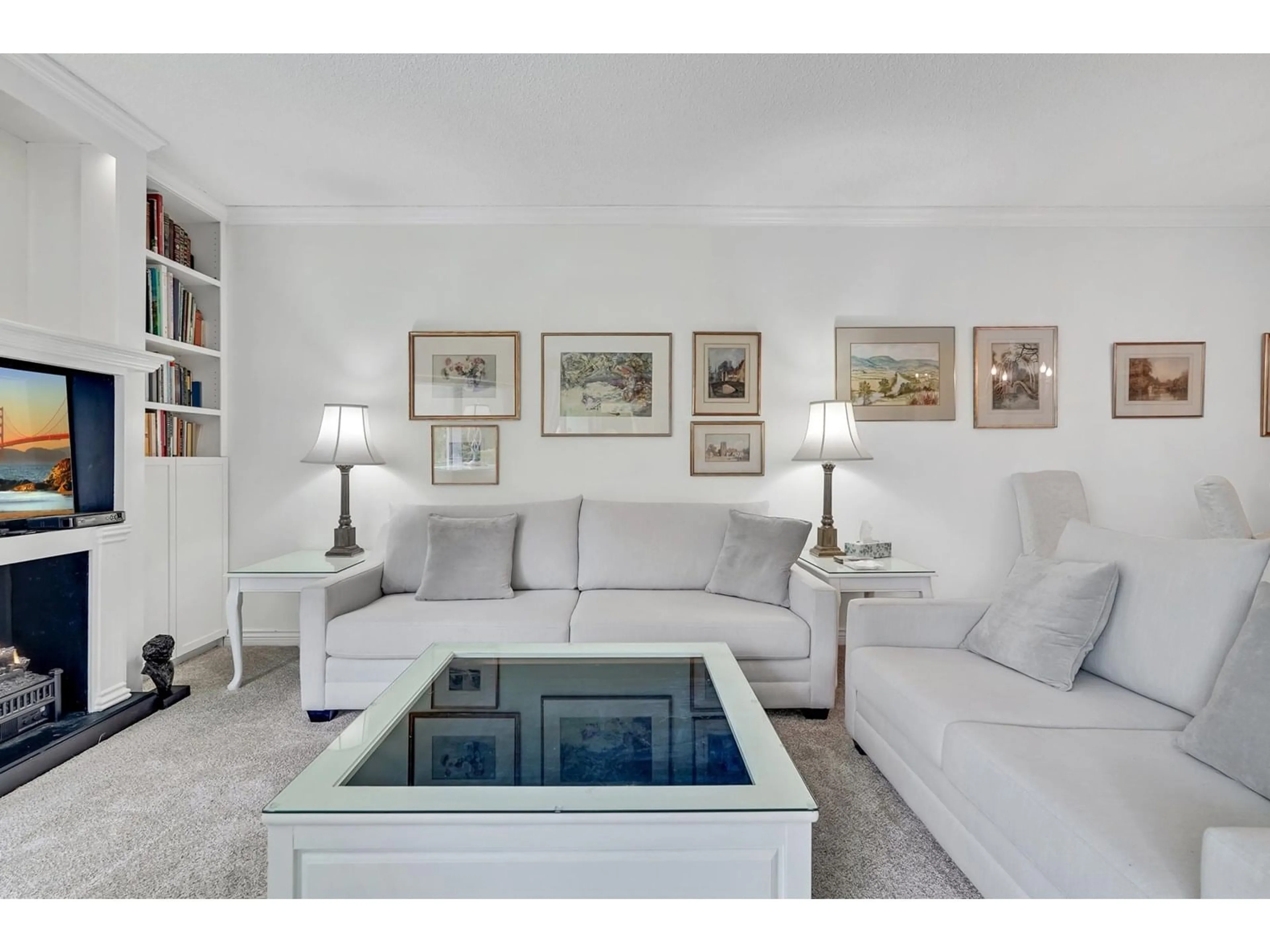 Living room with furniture, unknown for 302 - 1521 BLACKWOOD, White Rock British Columbia V4B3V6
