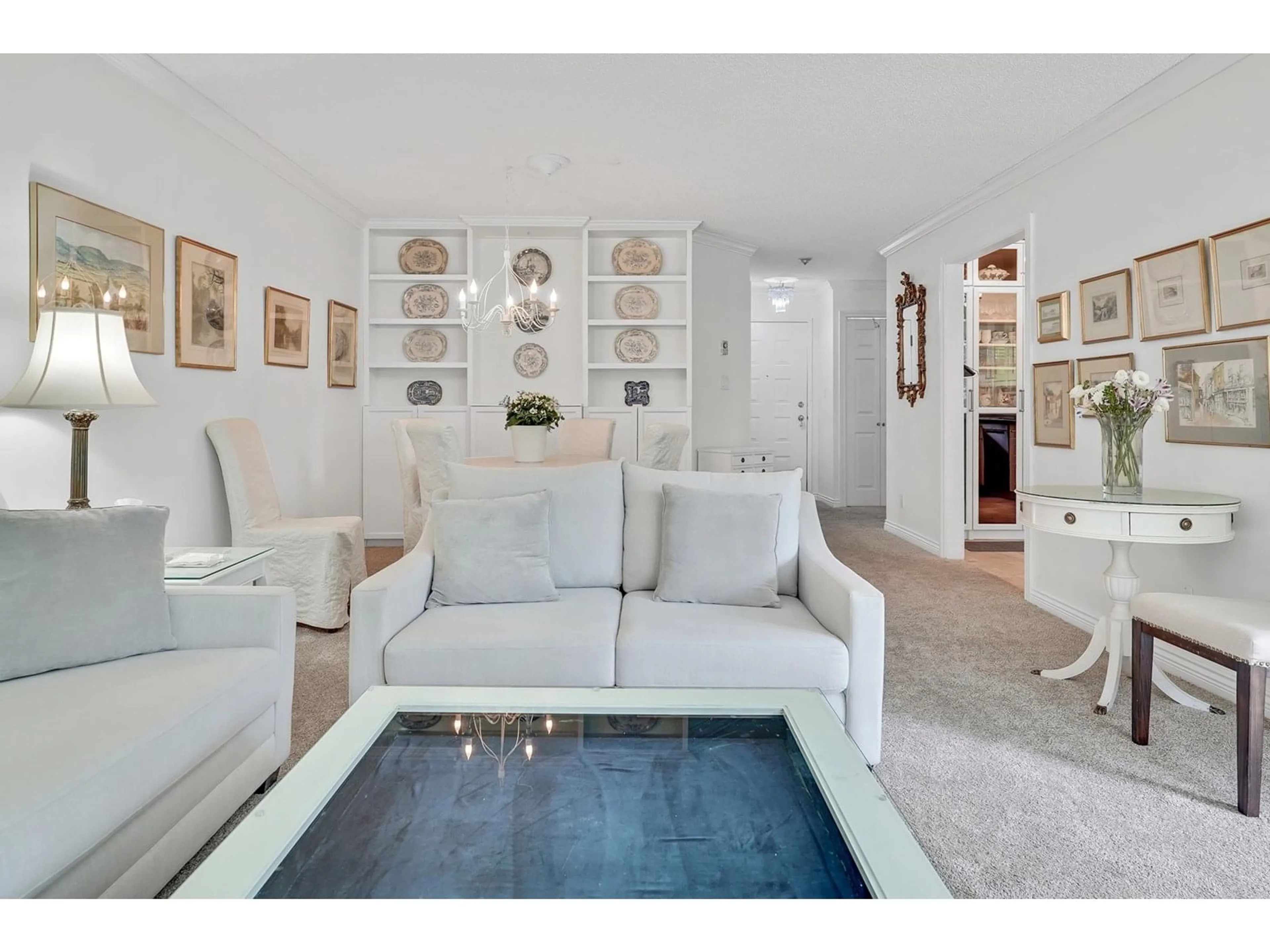 Living room with furniture, unknown for 302 - 1521 BLACKWOOD, White Rock British Columbia V4B3V6