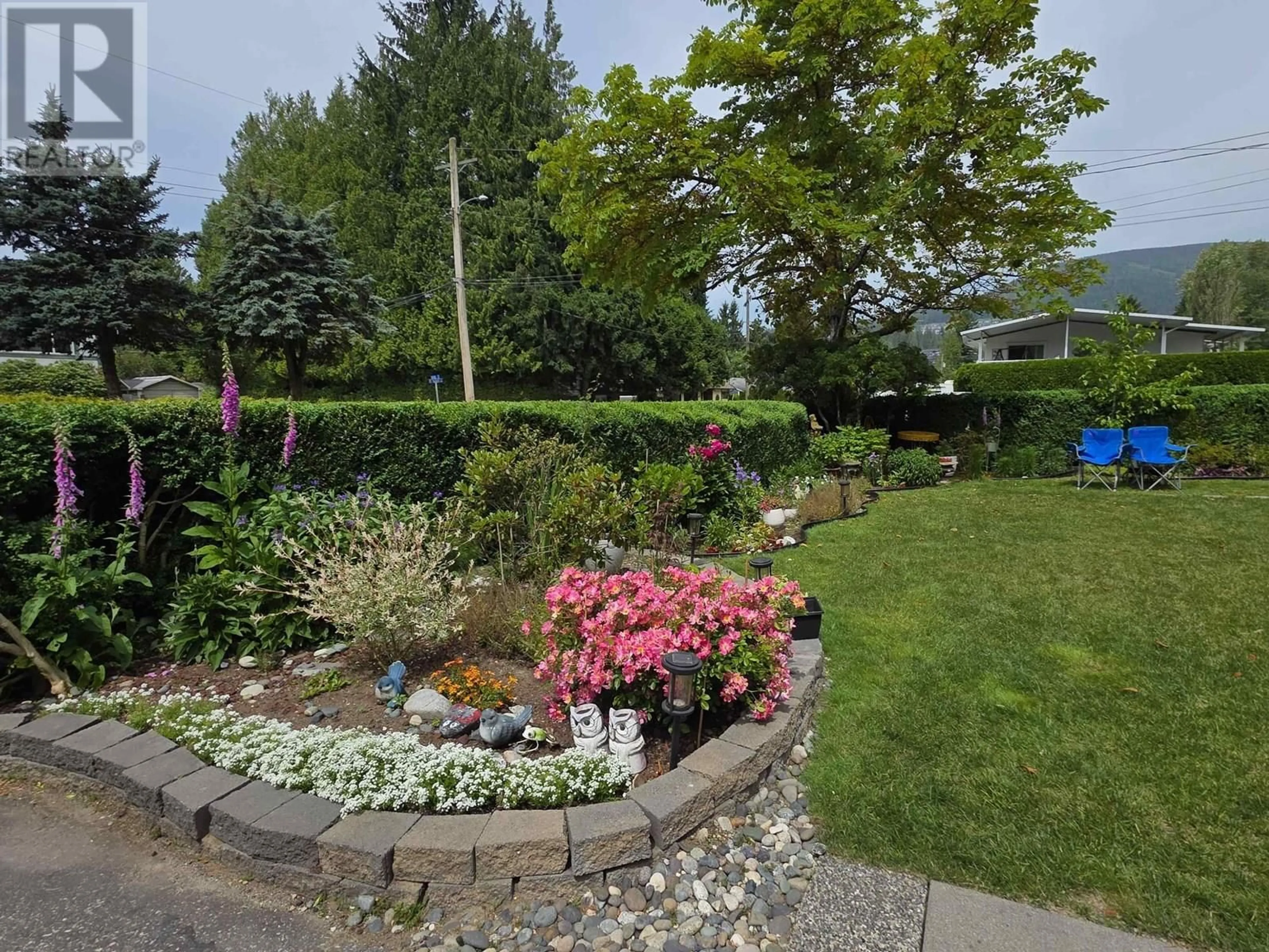 A pic from outside/outdoor area/front of a property/back of a property/a pic from drone, street for 3796 ST. THOMAS STREET, Port Coquitlam British Columbia V3B2Z5