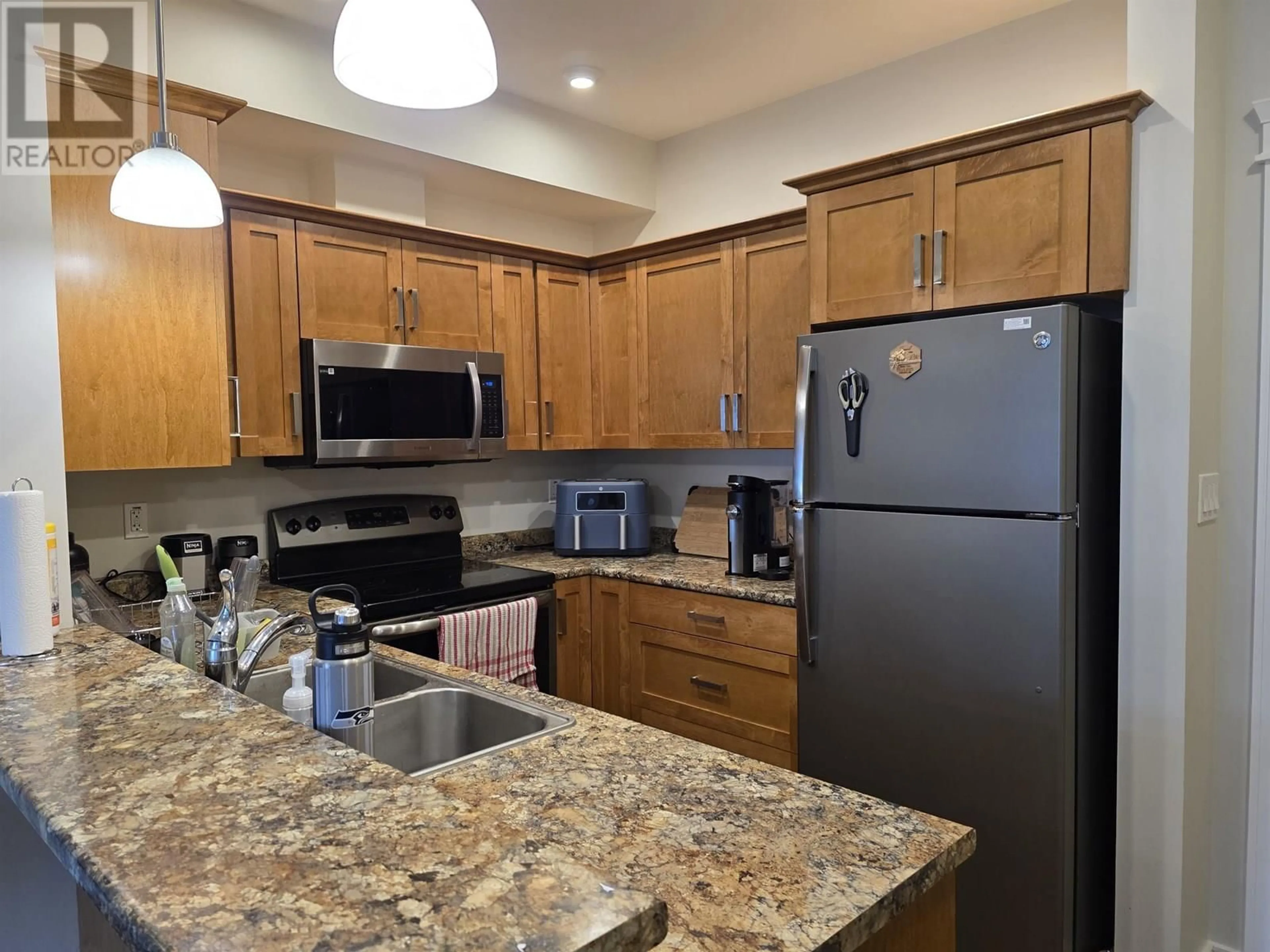 Standard kitchen, unknown for 203 - 3684 PRINCESS CRESCENT, Smithers British Columbia V0J2N0