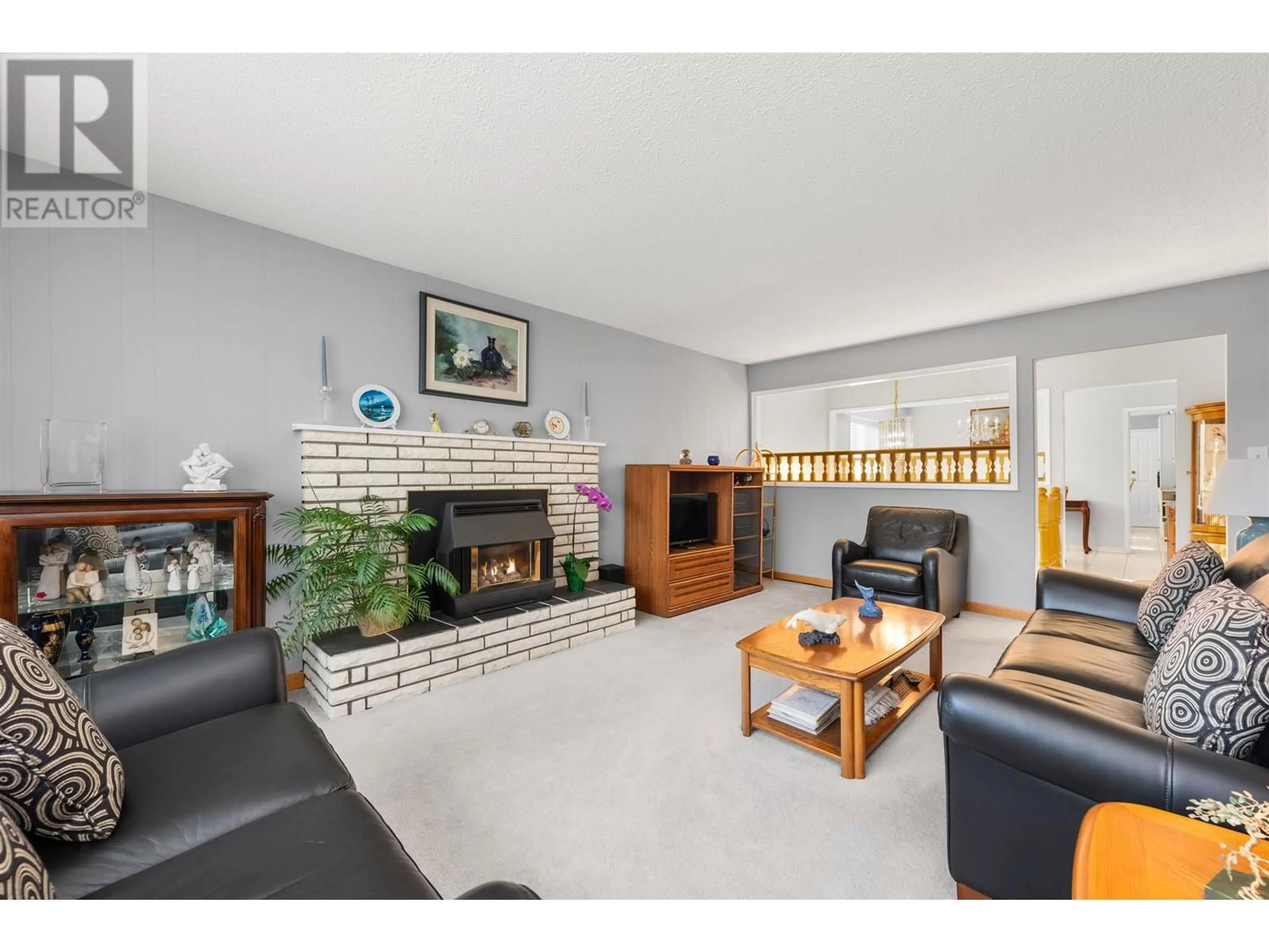 Living room with furniture, unknown for 1425 SLOCAN STREET, Vancouver British Columbia V5K4X5