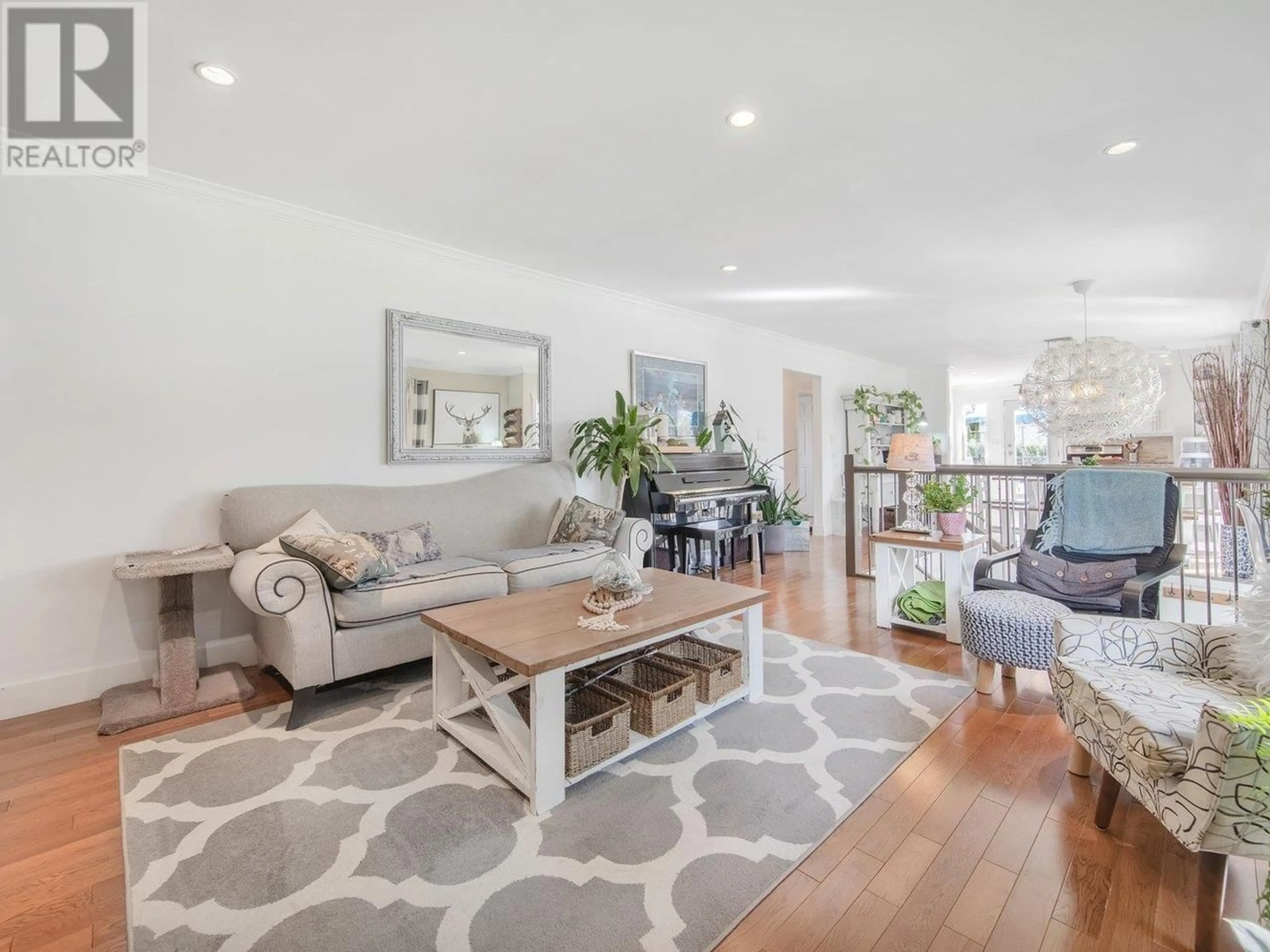 Living room with furniture, unknown for 1664 58 STREET, Delta British Columbia V4L1X7