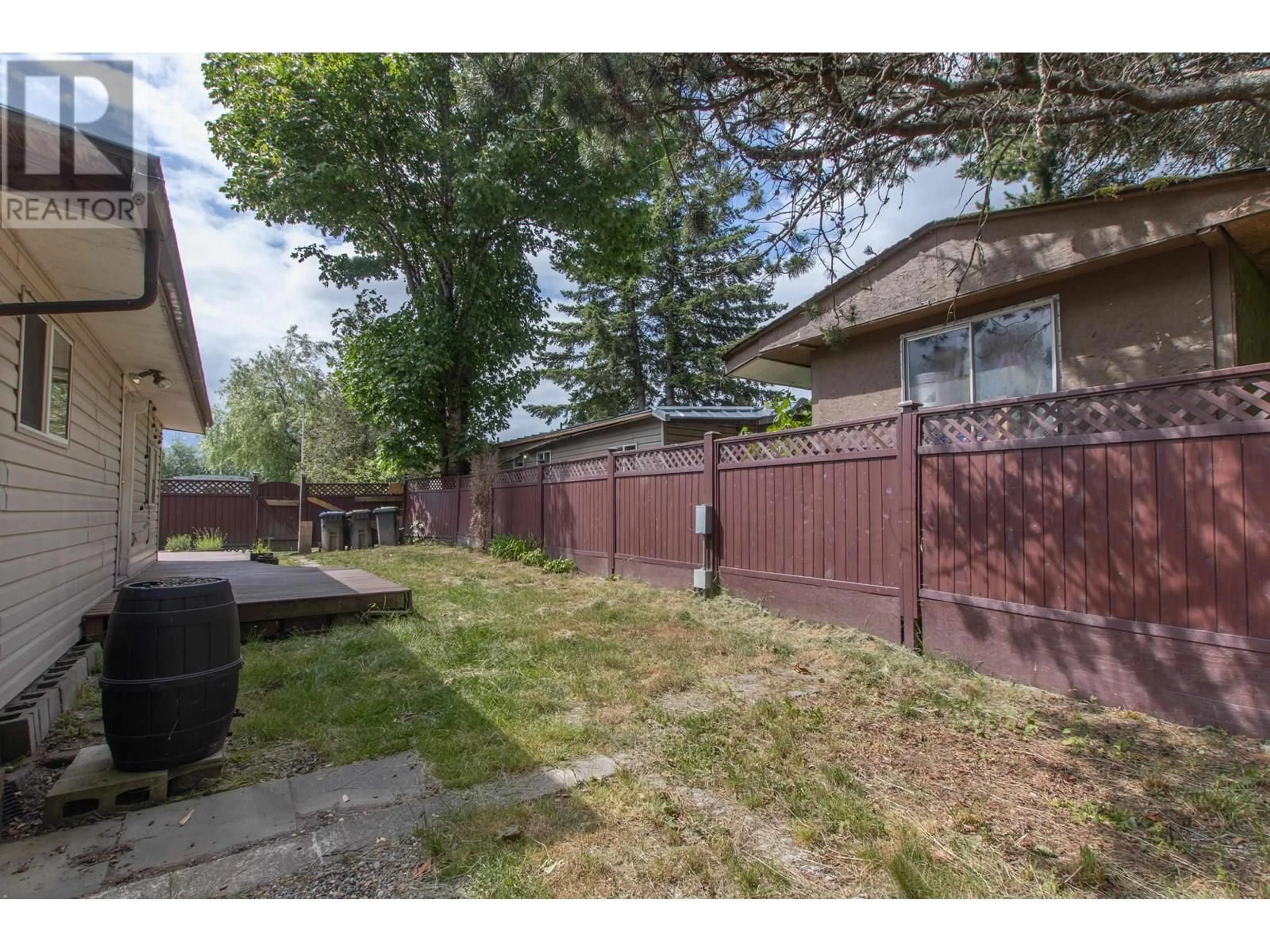 Patio, street for 29 - 40157 GOVERNMENT ROAD, Squamish British Columbia V8B0N7
