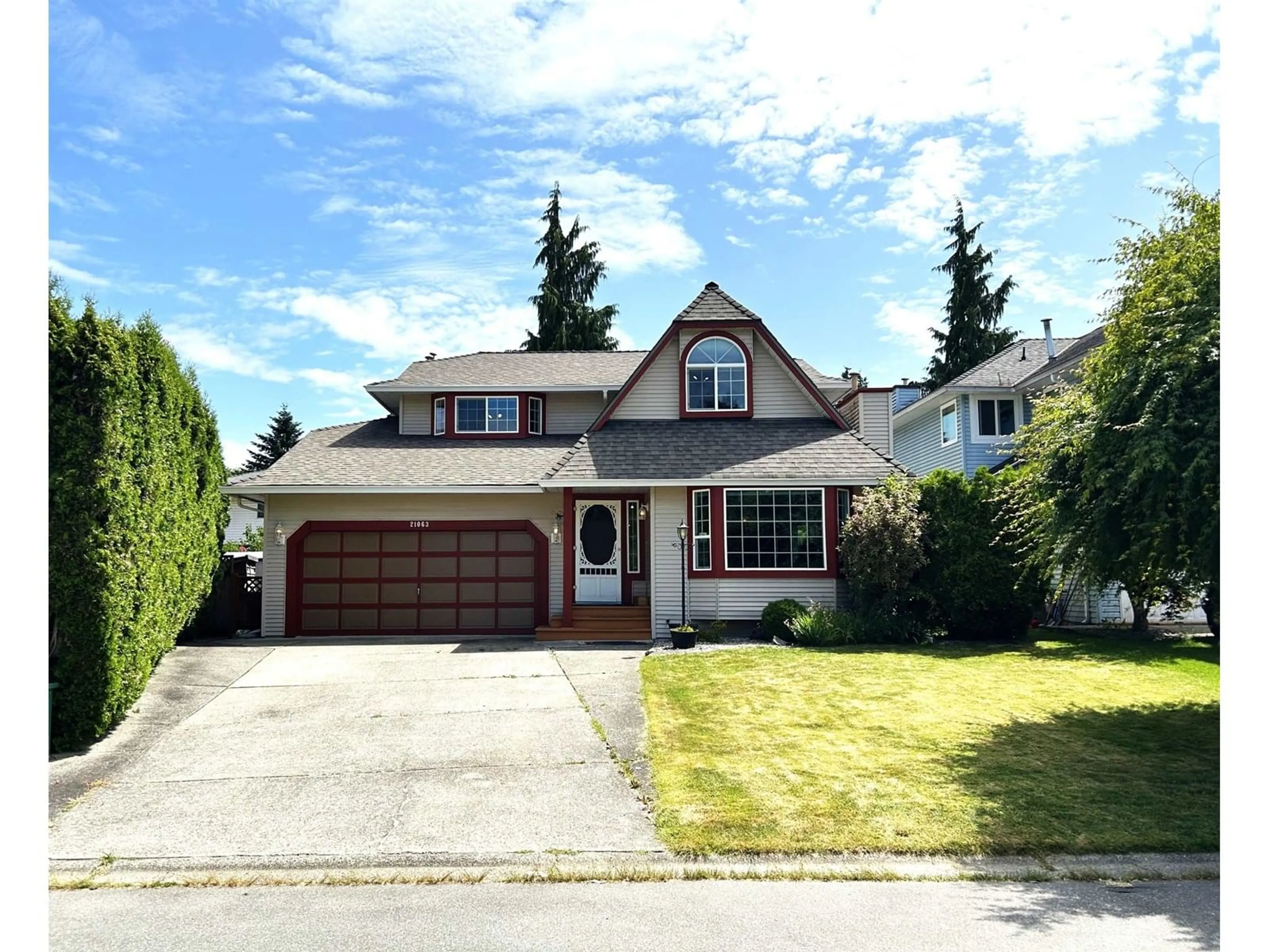 Home with vinyl exterior material, street for 21063 92, Langley British Columbia V1M2C4