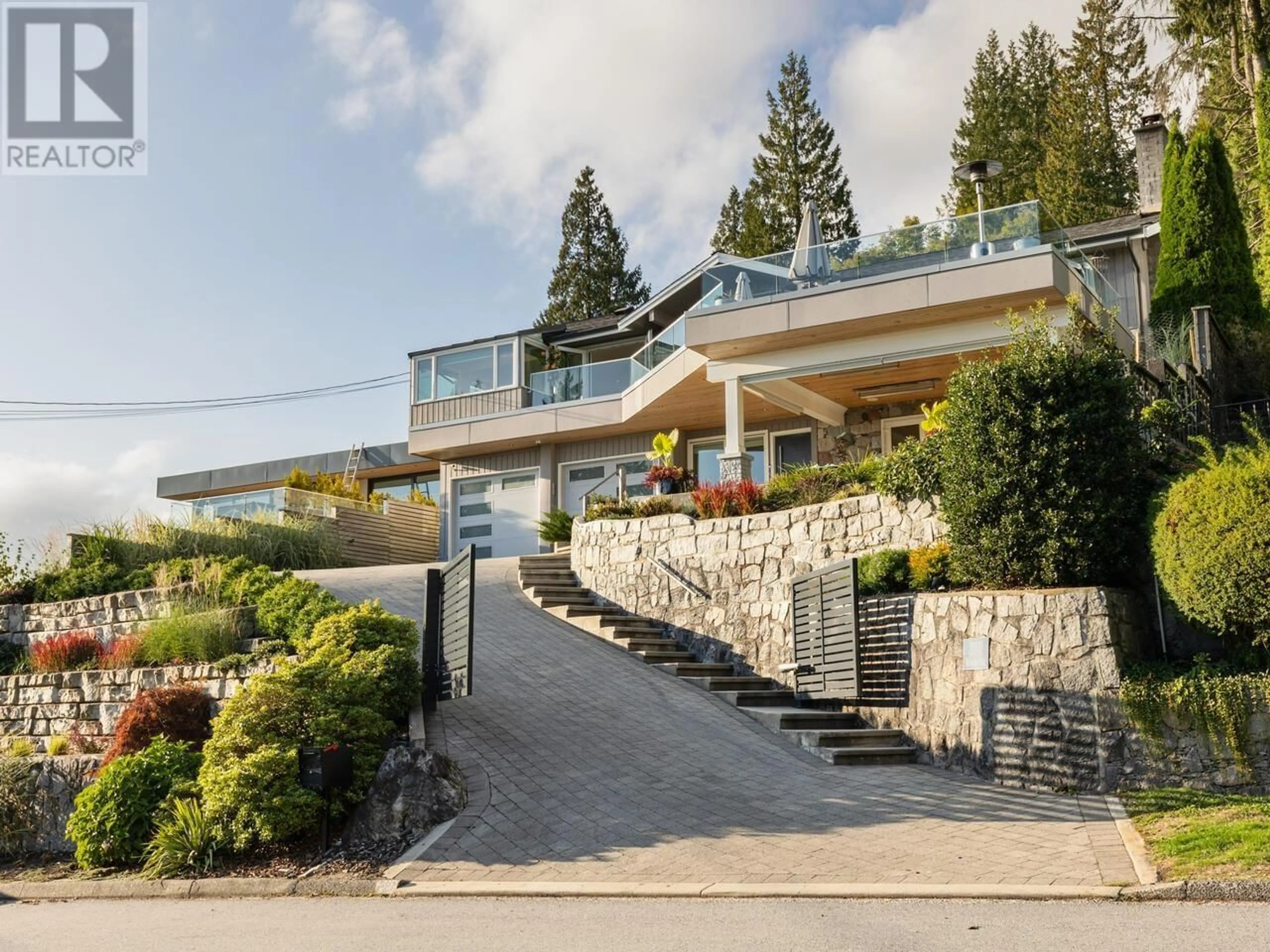 Unknown for 310 BEAVER ROAD, North Vancouver British Columbia V7N3H6