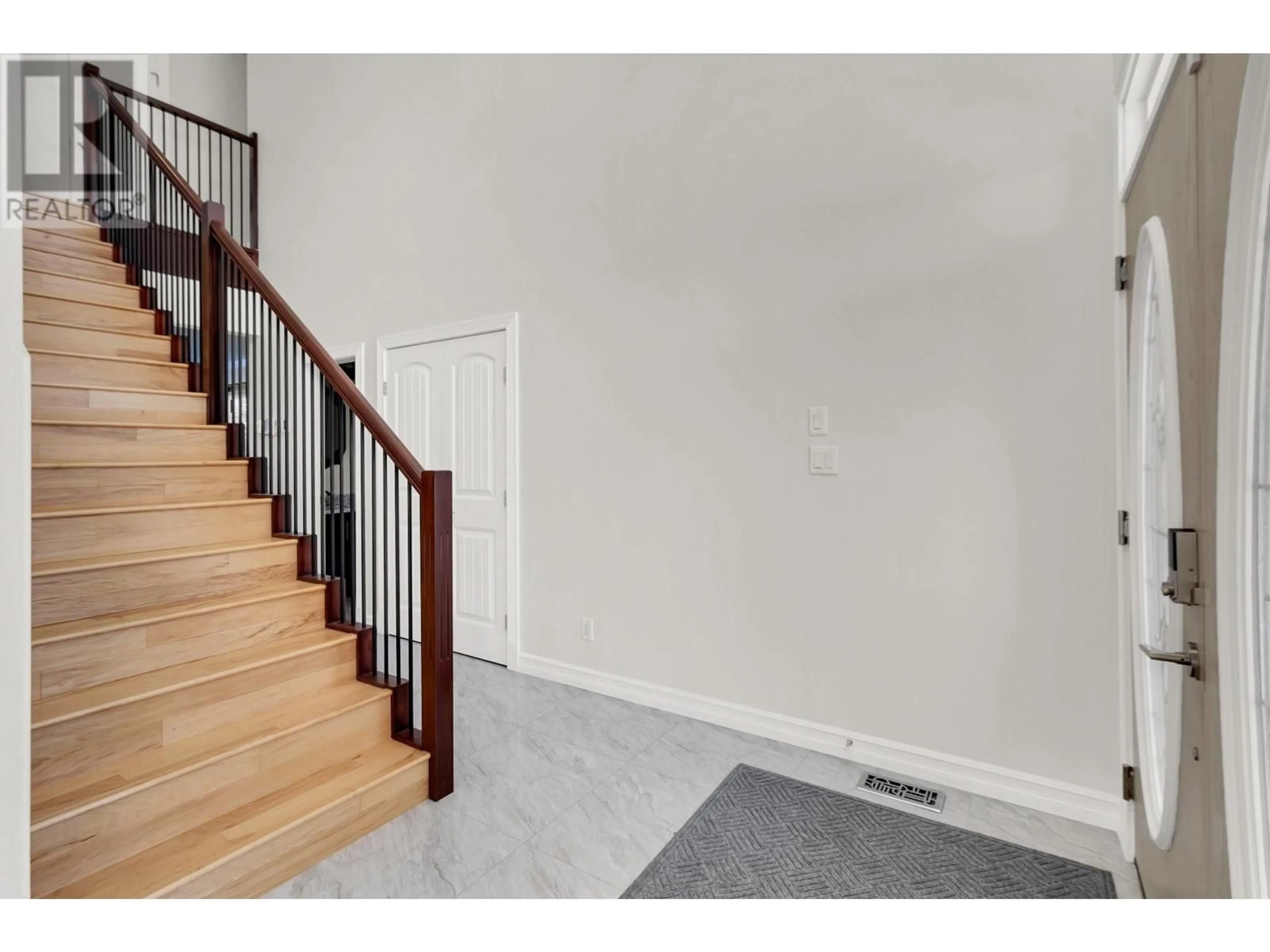 Unknown for 3228 PARKVIEW CRESCENT, Prince George British Columbia V2N0E7