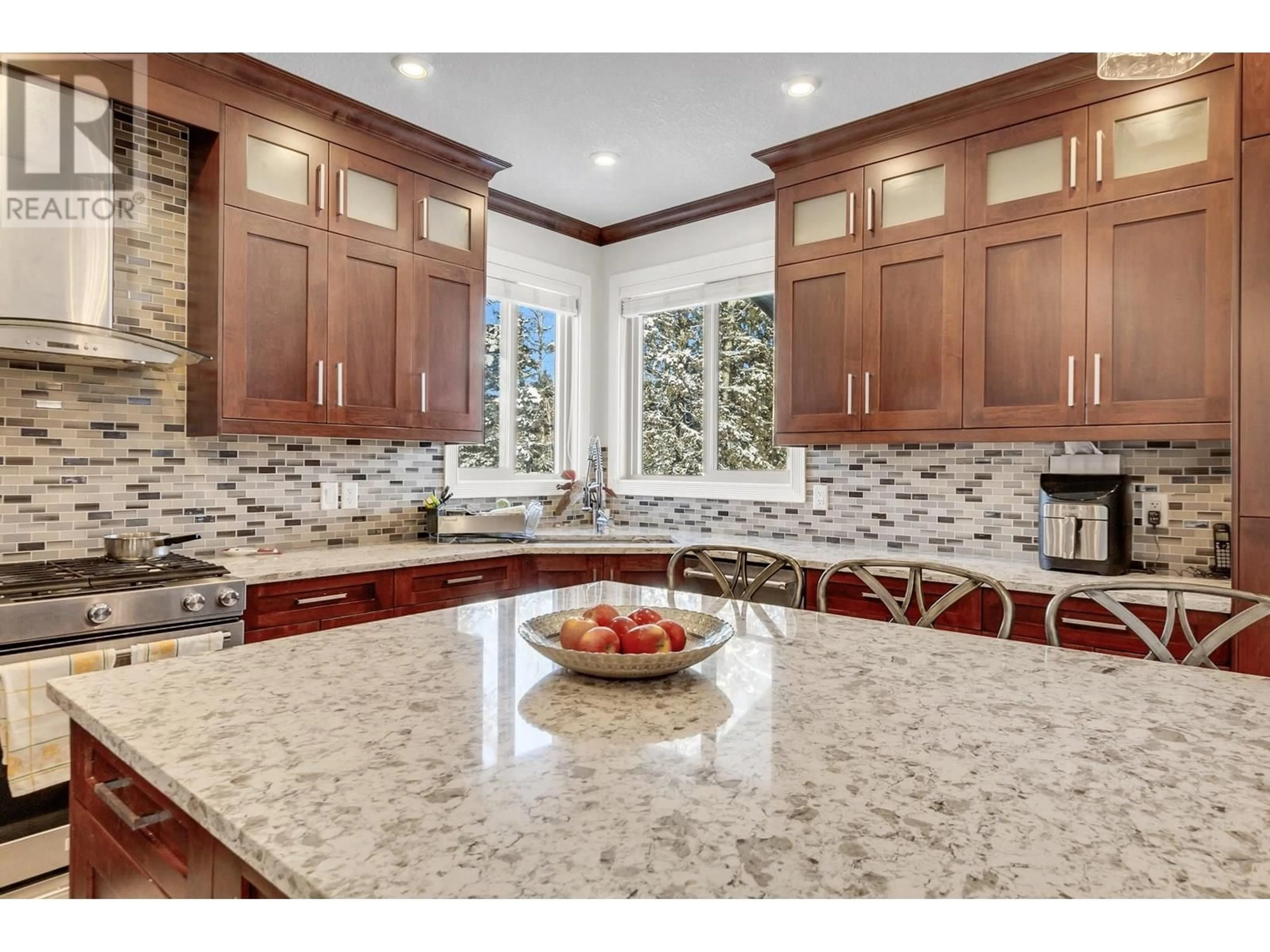 Contemporary kitchen, ceramic/tile floor for 3228 PARKVIEW CRESCENT, Prince George British Columbia V2N0E7