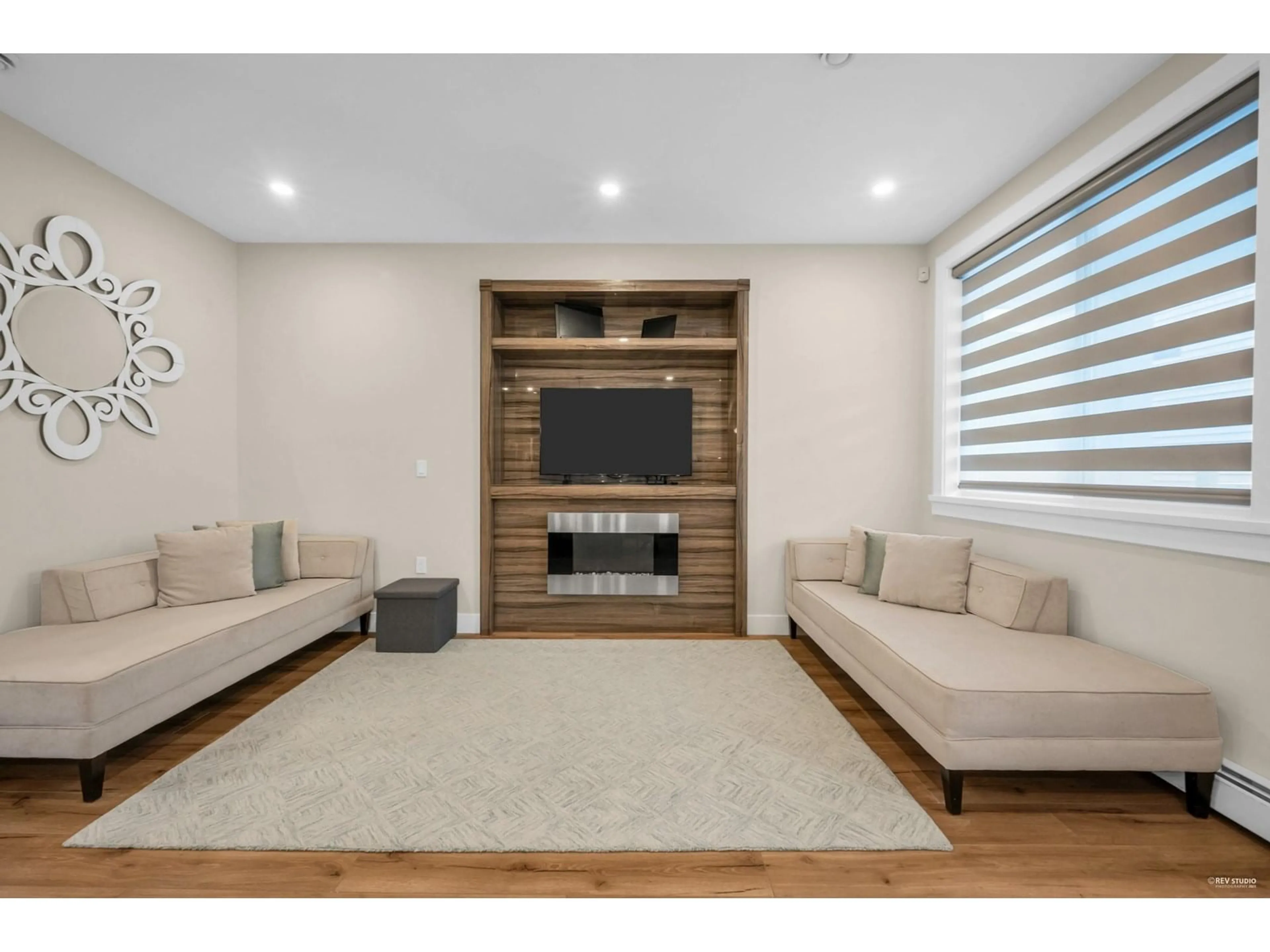 Home theater for 12839 59, Surrey British Columbia V3X1T3