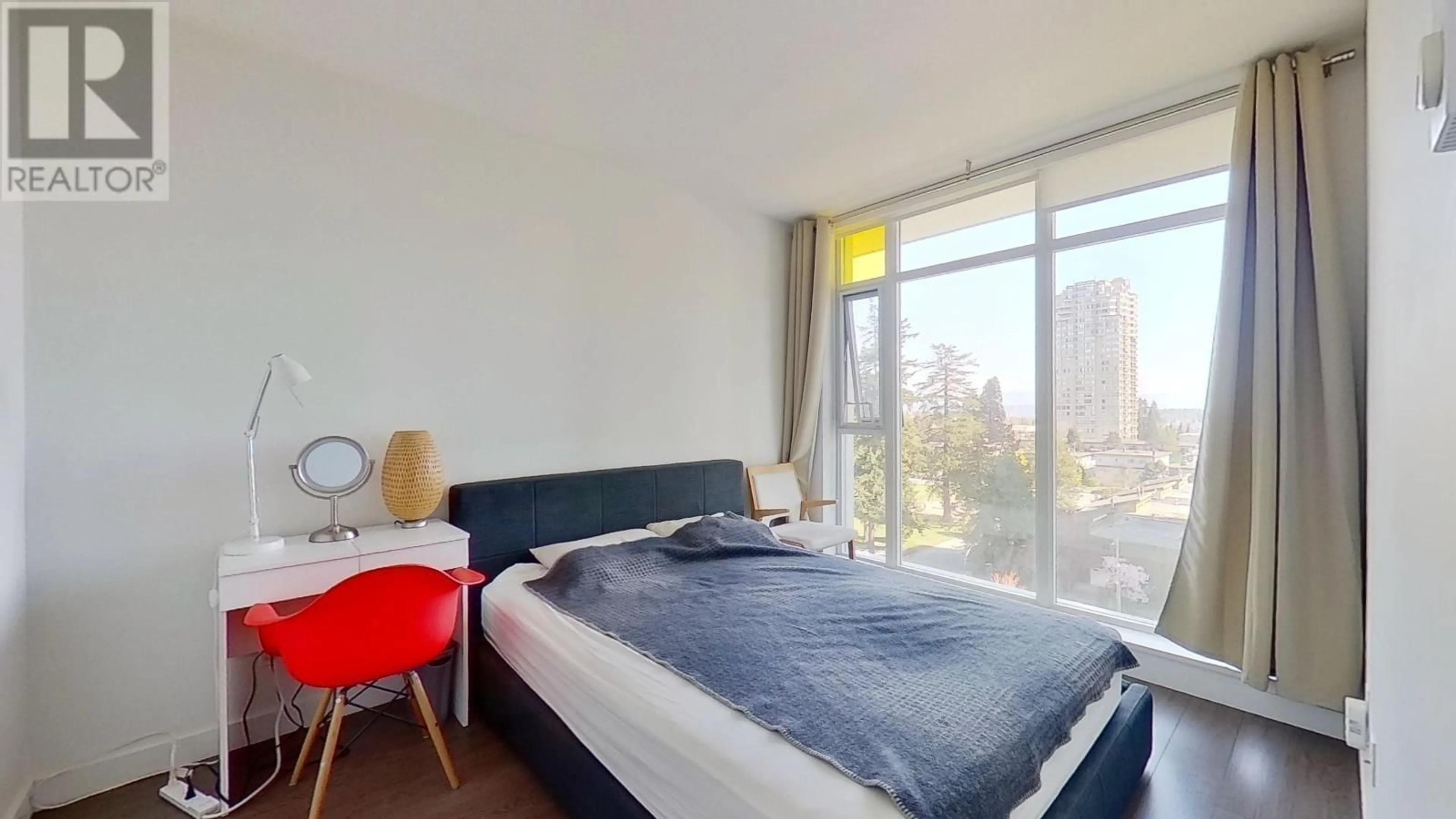 Bedroom with bed, unknown for 1001 - 6588 NELSON AVENUE, Burnaby British Columbia V5H0E8