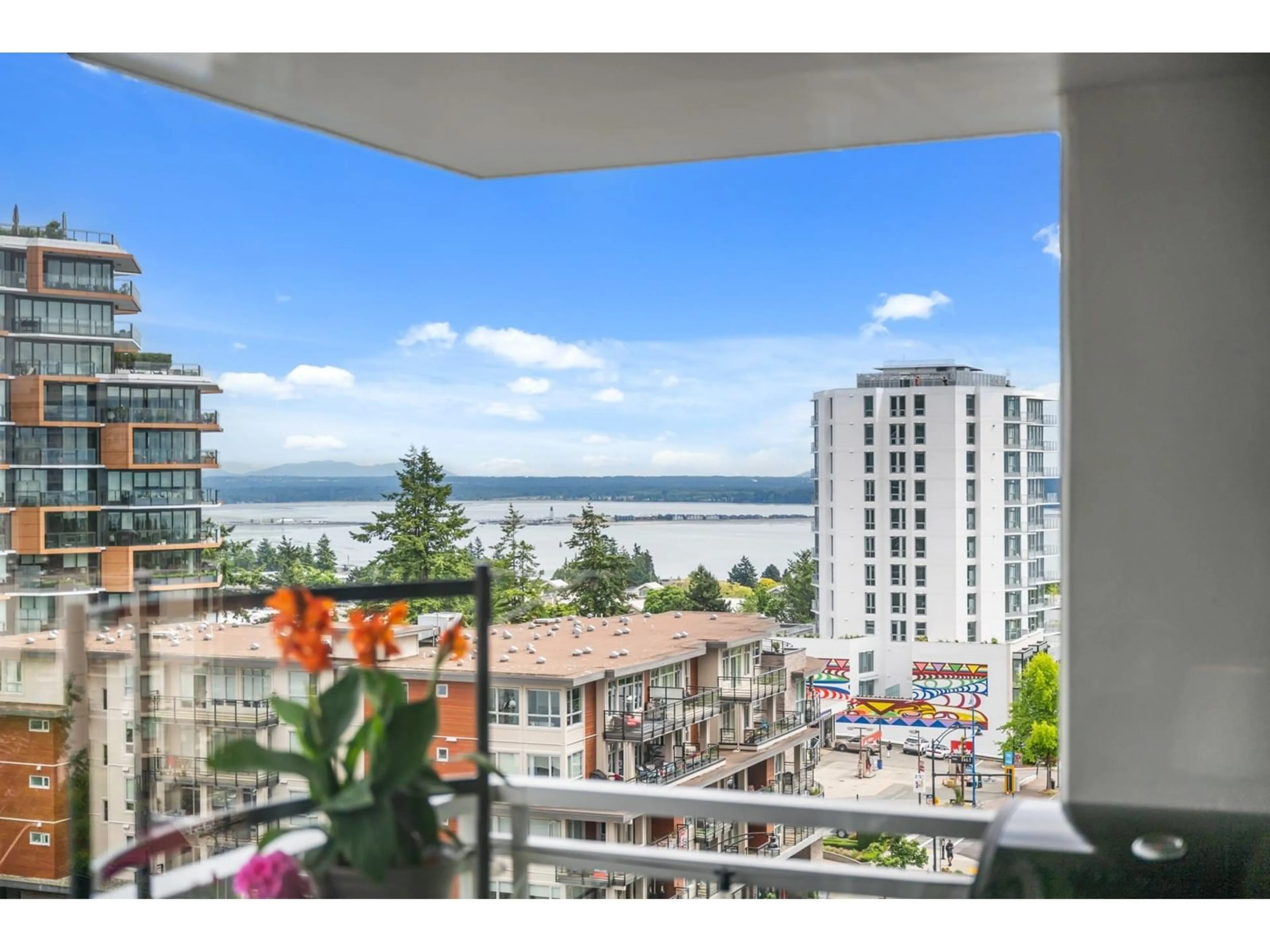 Balcony in the apartment, water/lake/river/ocean view for 807 - 1473 JOHNSTON, Surrey British Columbia V4B0A2