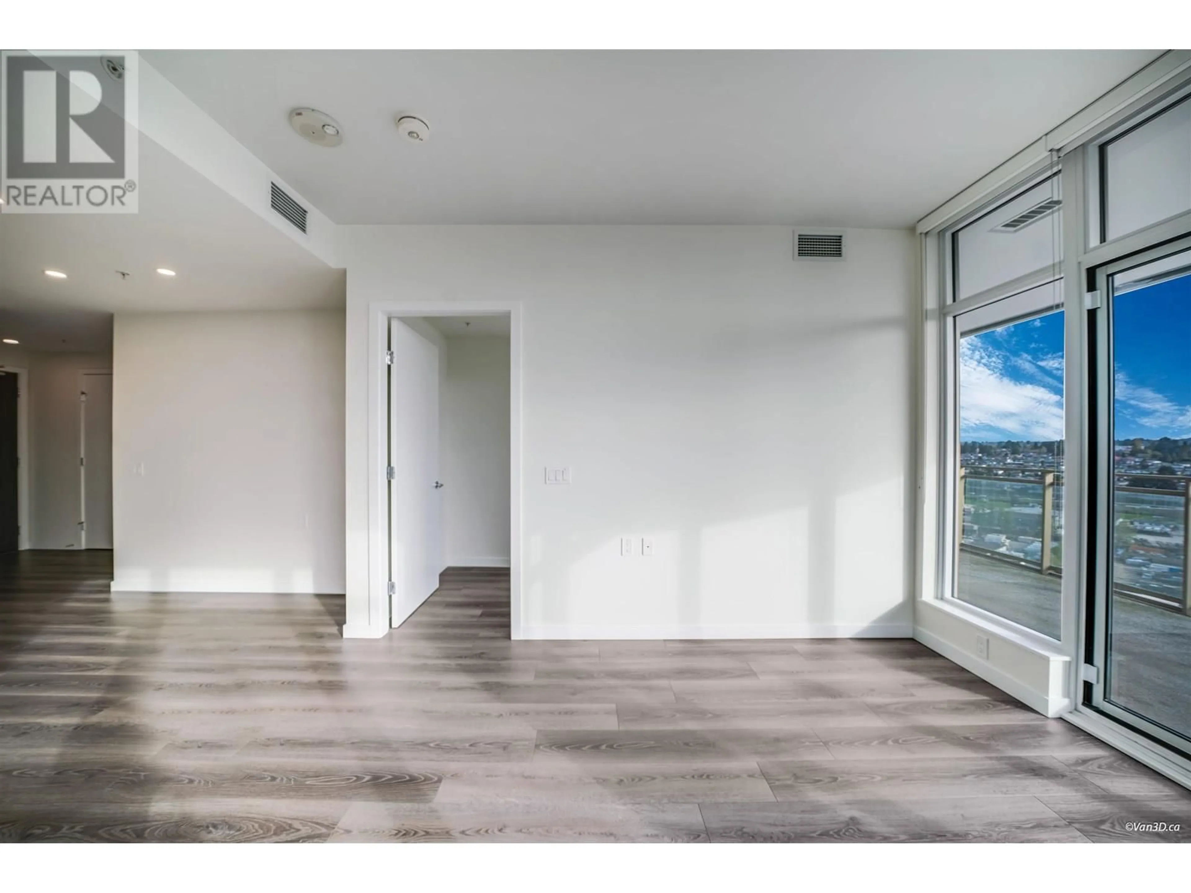 A pic of a room for 1808 - 5311 GORING STREET, Burnaby British Columbia V5B0B5