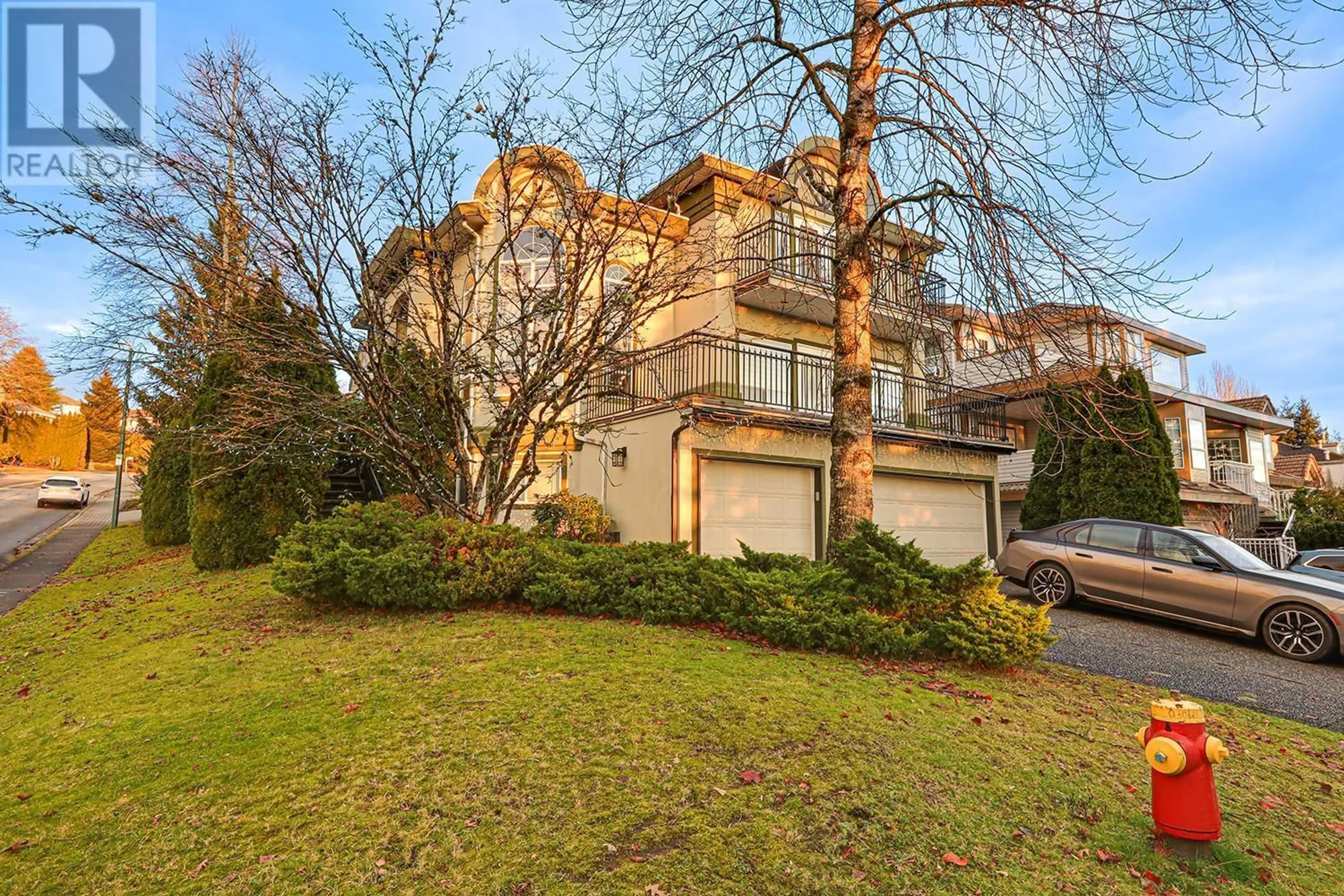 A pic from outside/outdoor area/front of a property/back of a property/a pic from drone, street for 1501 EAGLE MOUNTAIN DRIVE, Coquitlam British Columbia V3E2Y6