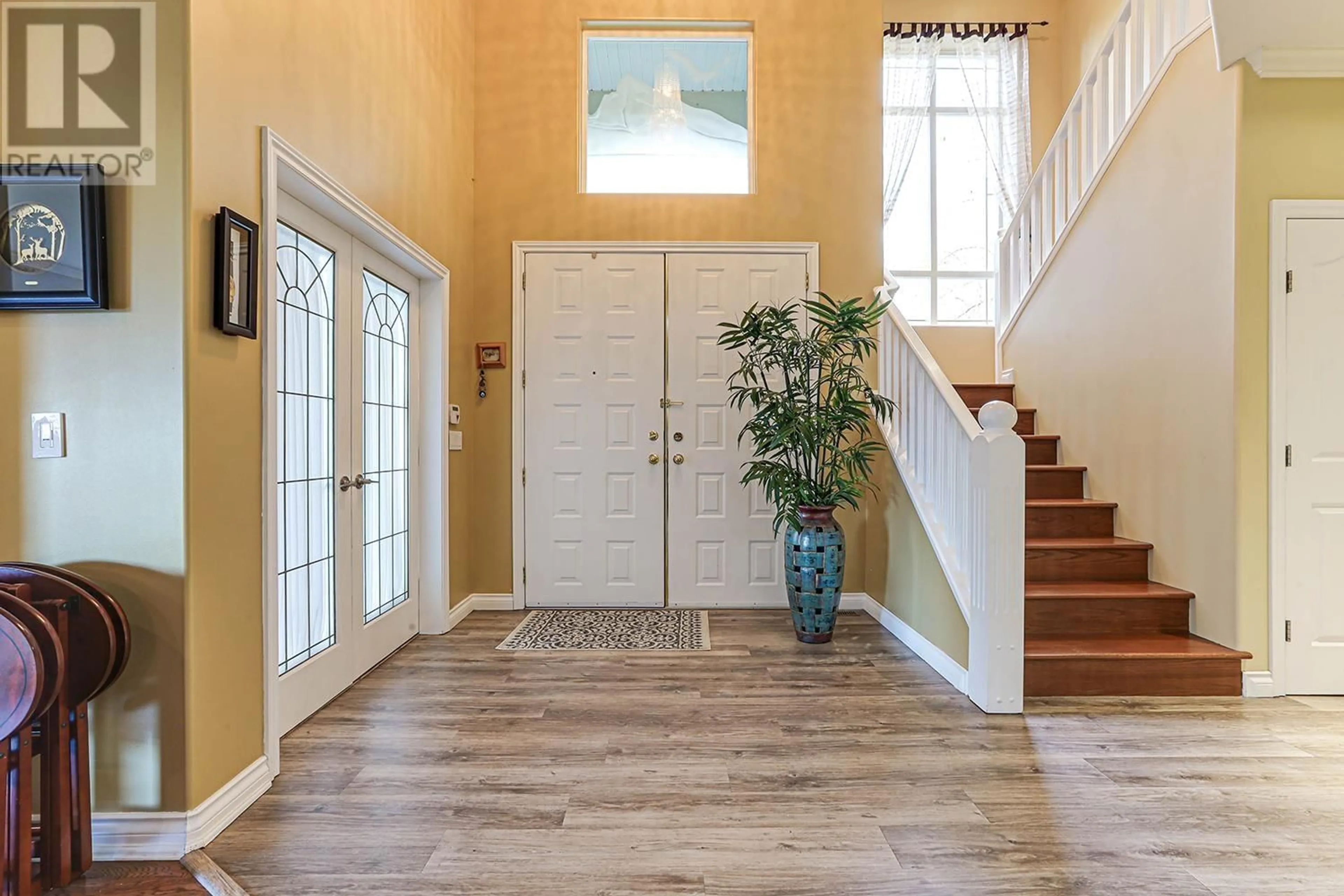 Indoor entryway for 1501 EAGLE MOUNTAIN DRIVE, Coquitlam British Columbia V3E2Y6