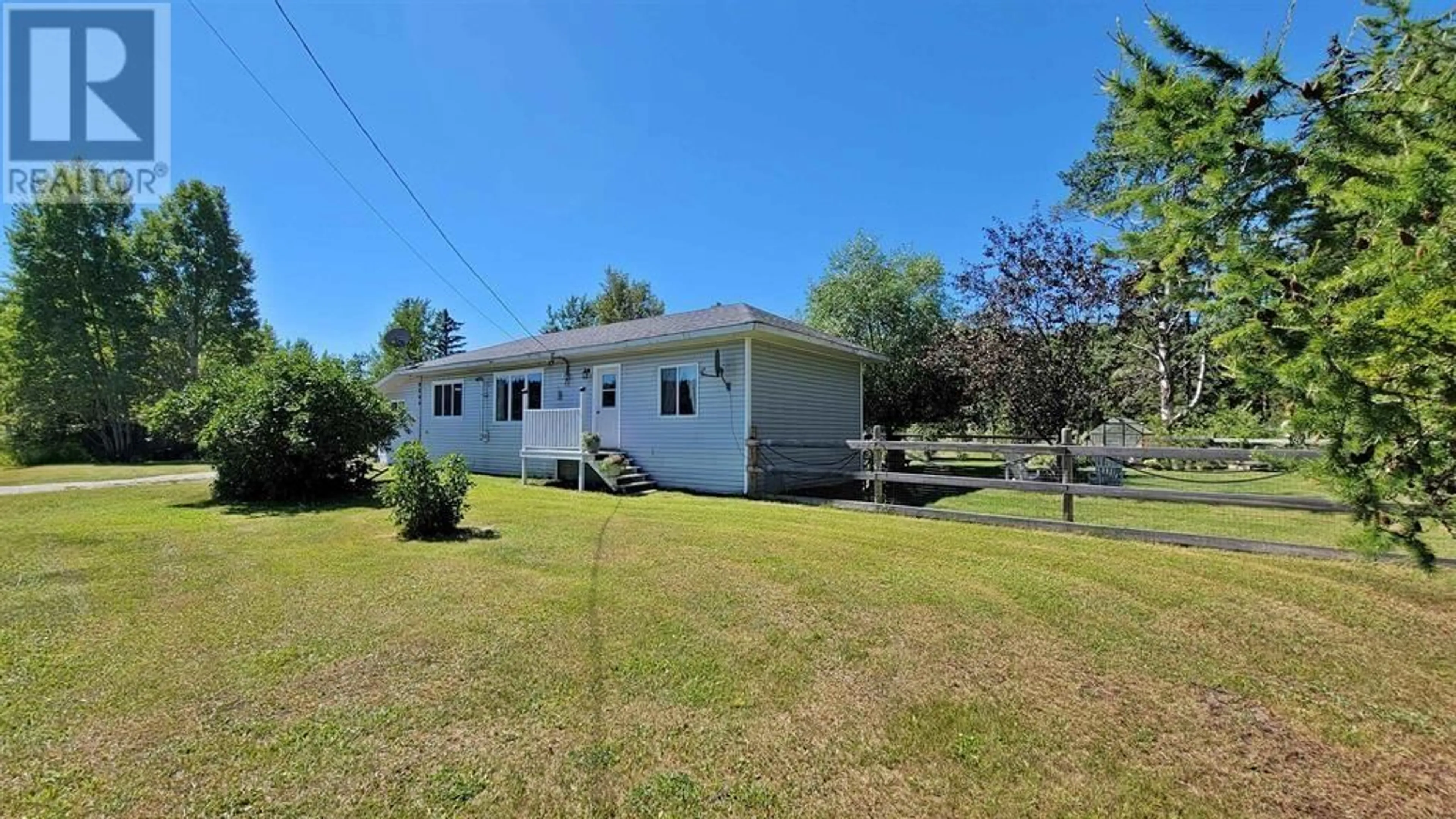 A pic from outside/outdoor area/front of a property/back of a property/a pic from drone, water/lake/river/ocean view for 5264 KERSLEY ROAD, Quesnel British Columbia V2J6L6
