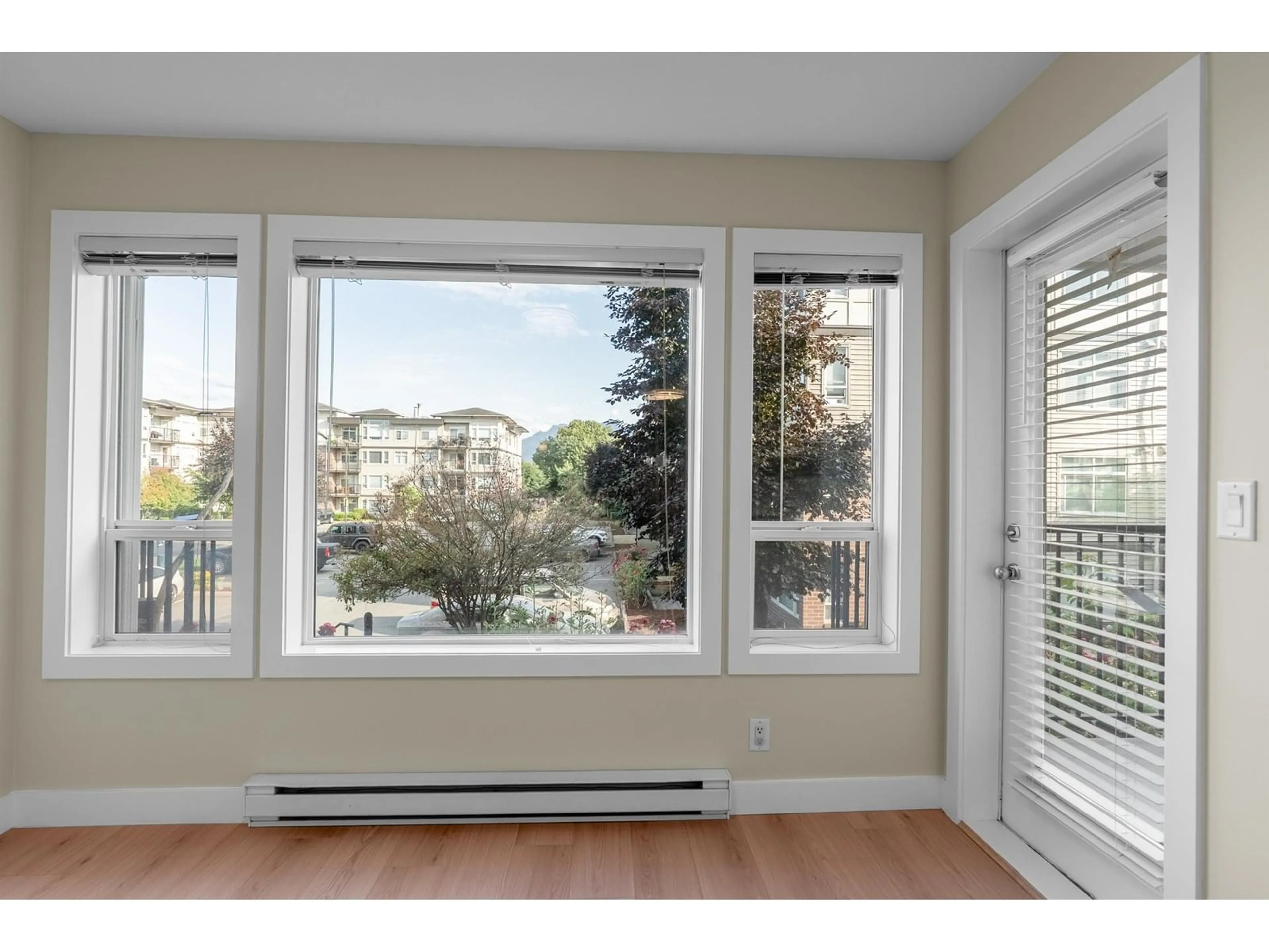 A pic of a room for 202 - 46150 BOLE AVENUE, Chilliwack British Columbia V2P0B7