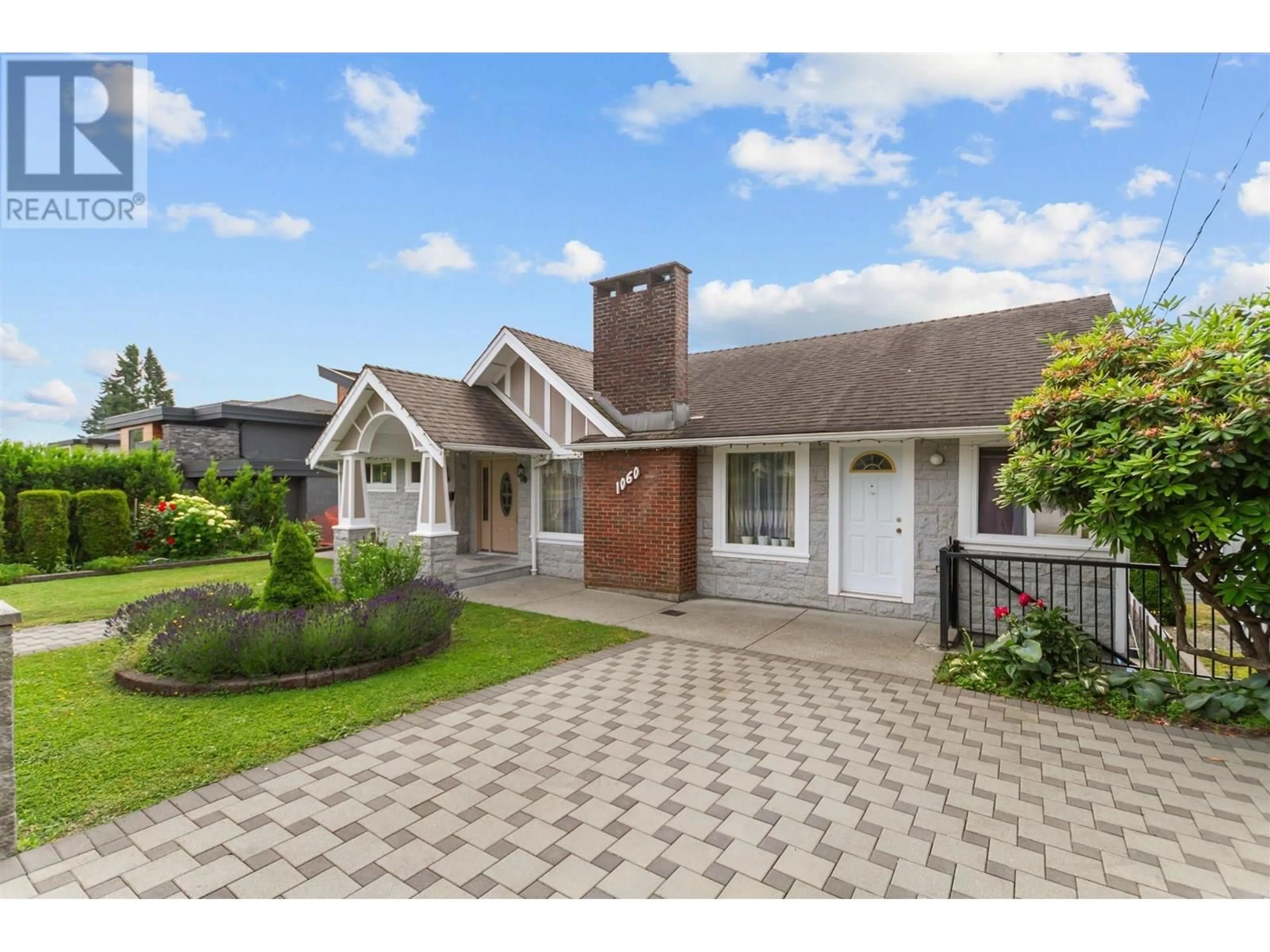 Unknown for 1060 ROCHESTER AVENUE, Coquitlam British Columbia V3K2W9