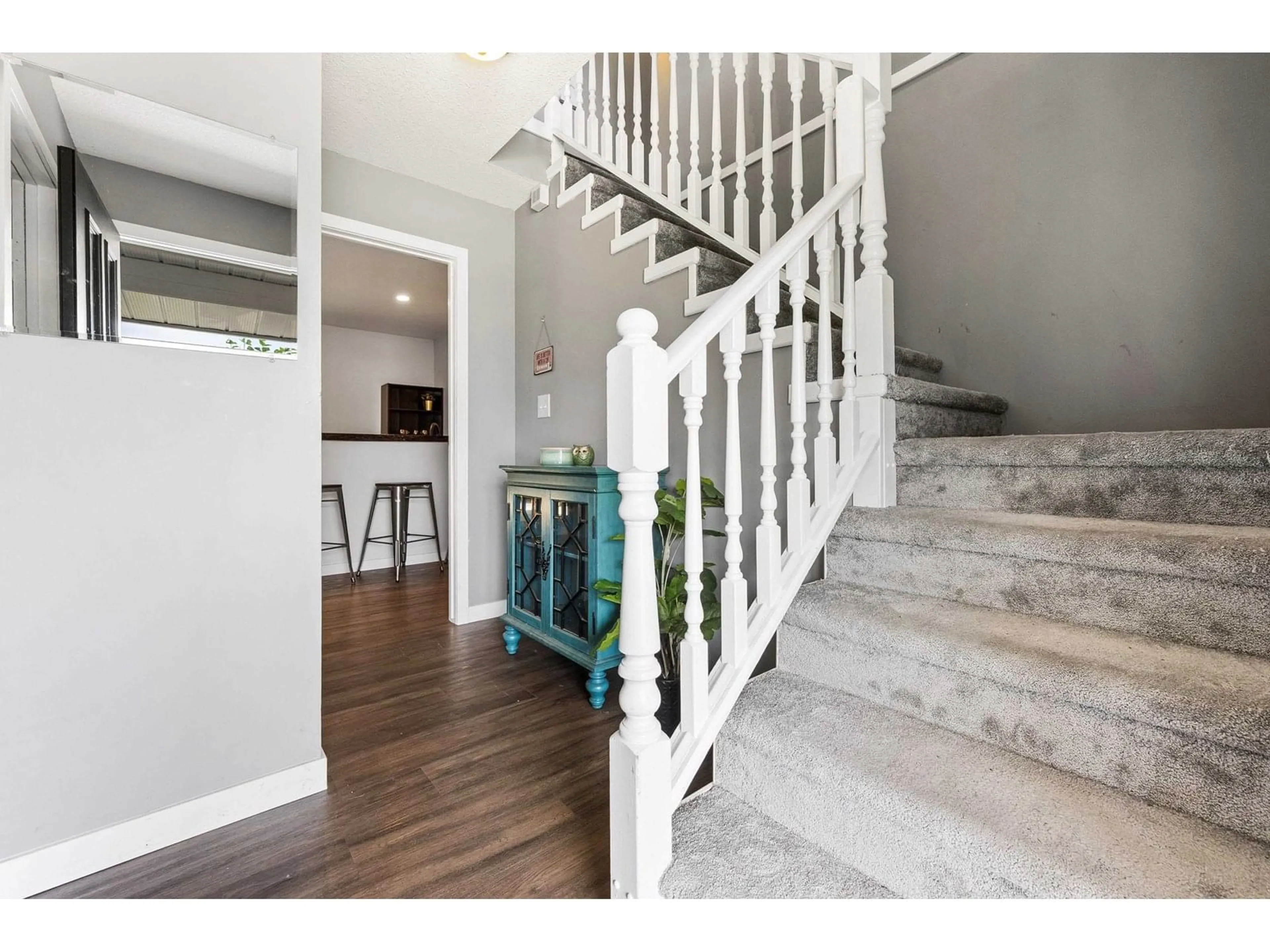 Indoor entryway for 5965 DEERFIELD CRESCENT, Chilliwack British Columbia V2R2Y2